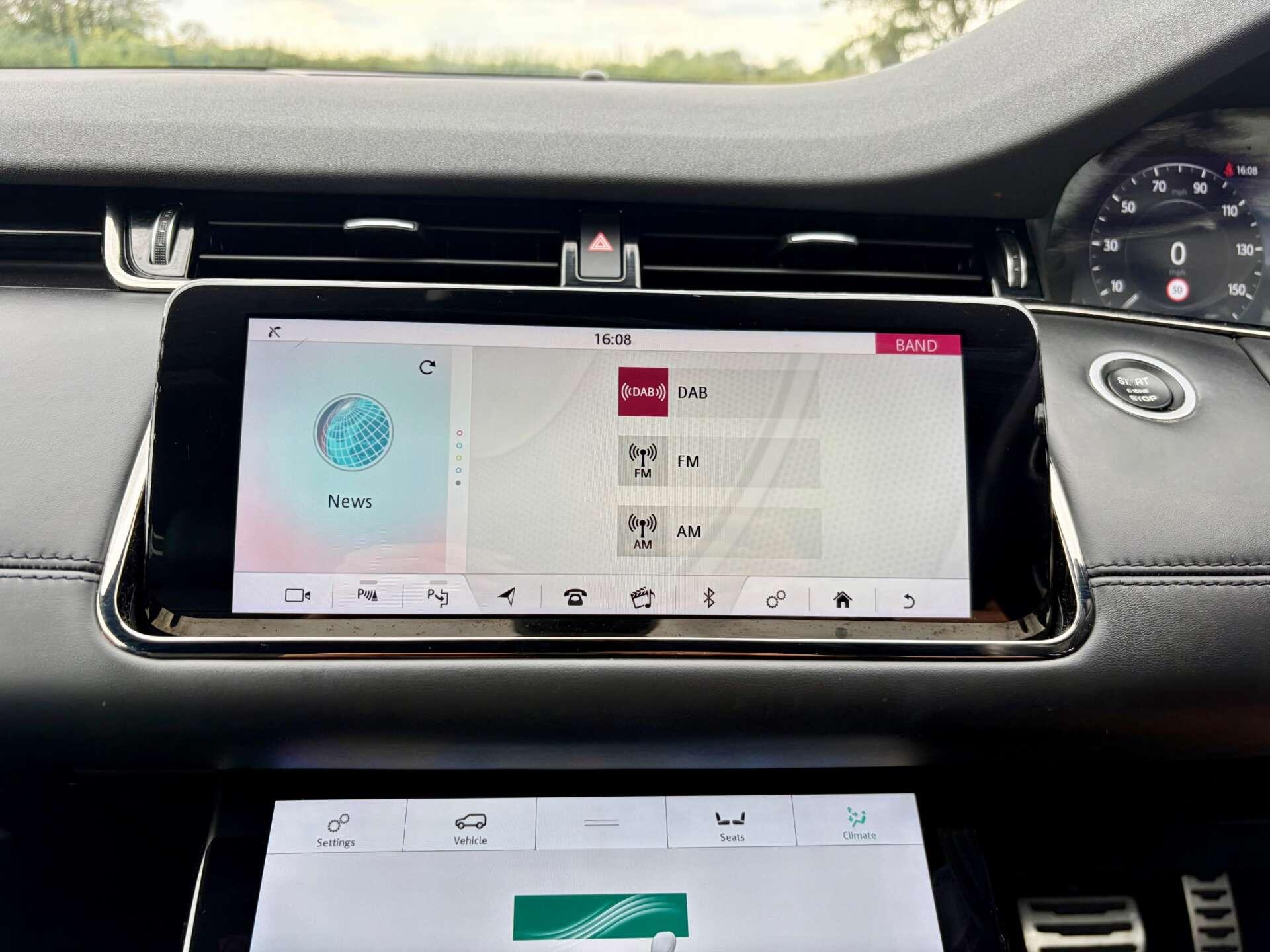 Land Rover Range Rover Evoque view 56