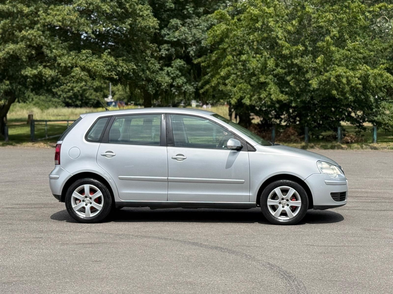 Volkswagen Polo view 9