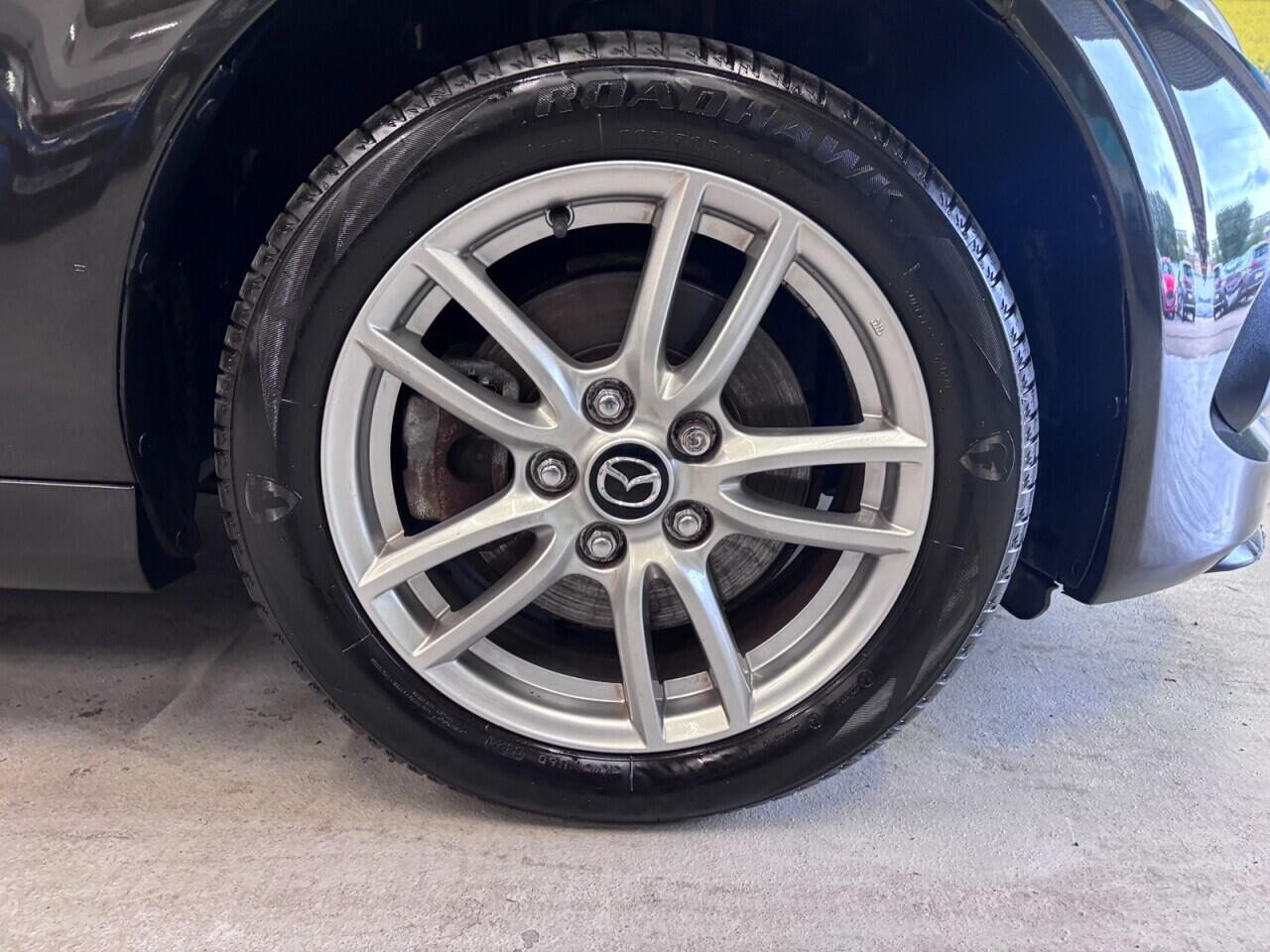 Mazda MX-5 view 12