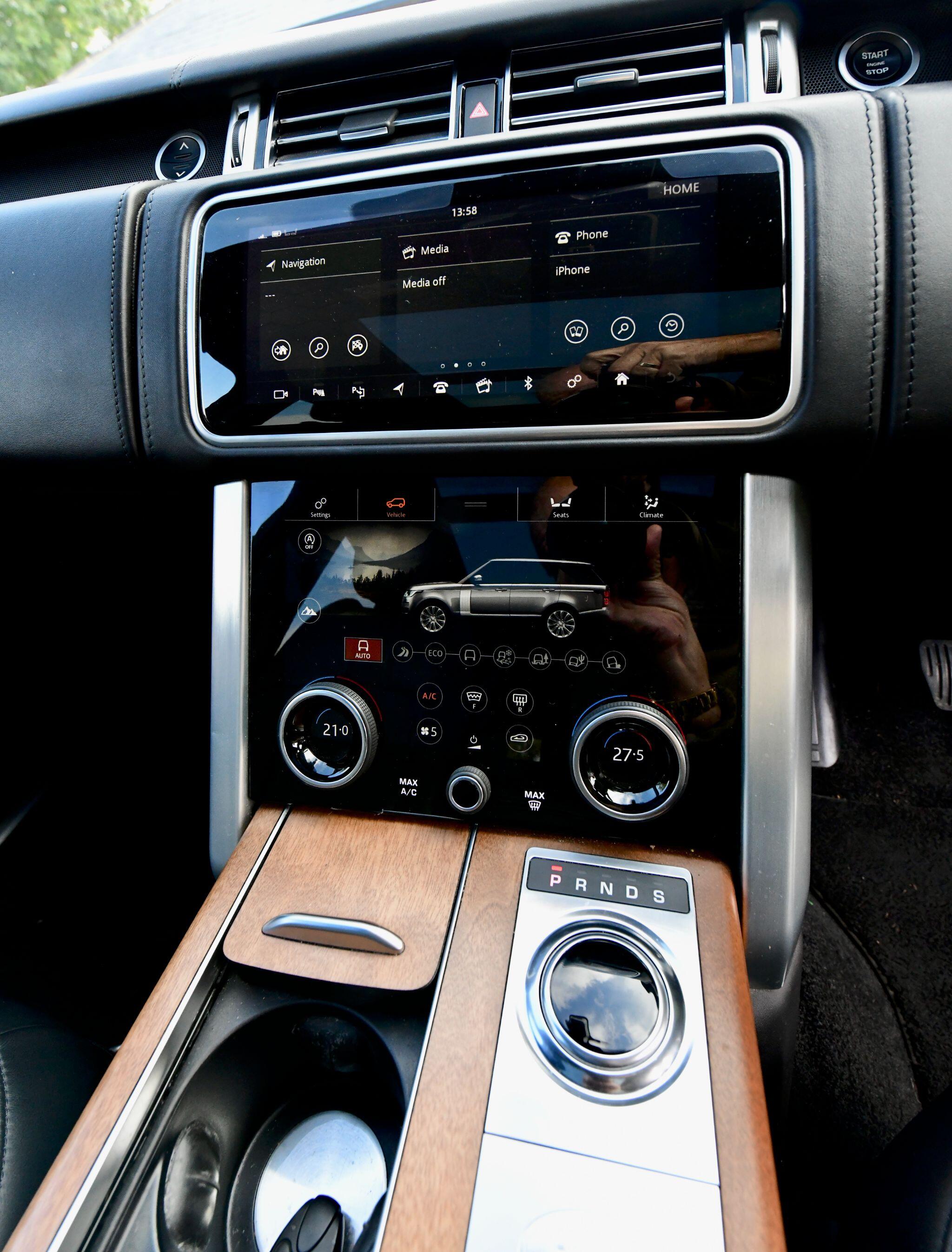 Land Rover Range Rover view 57