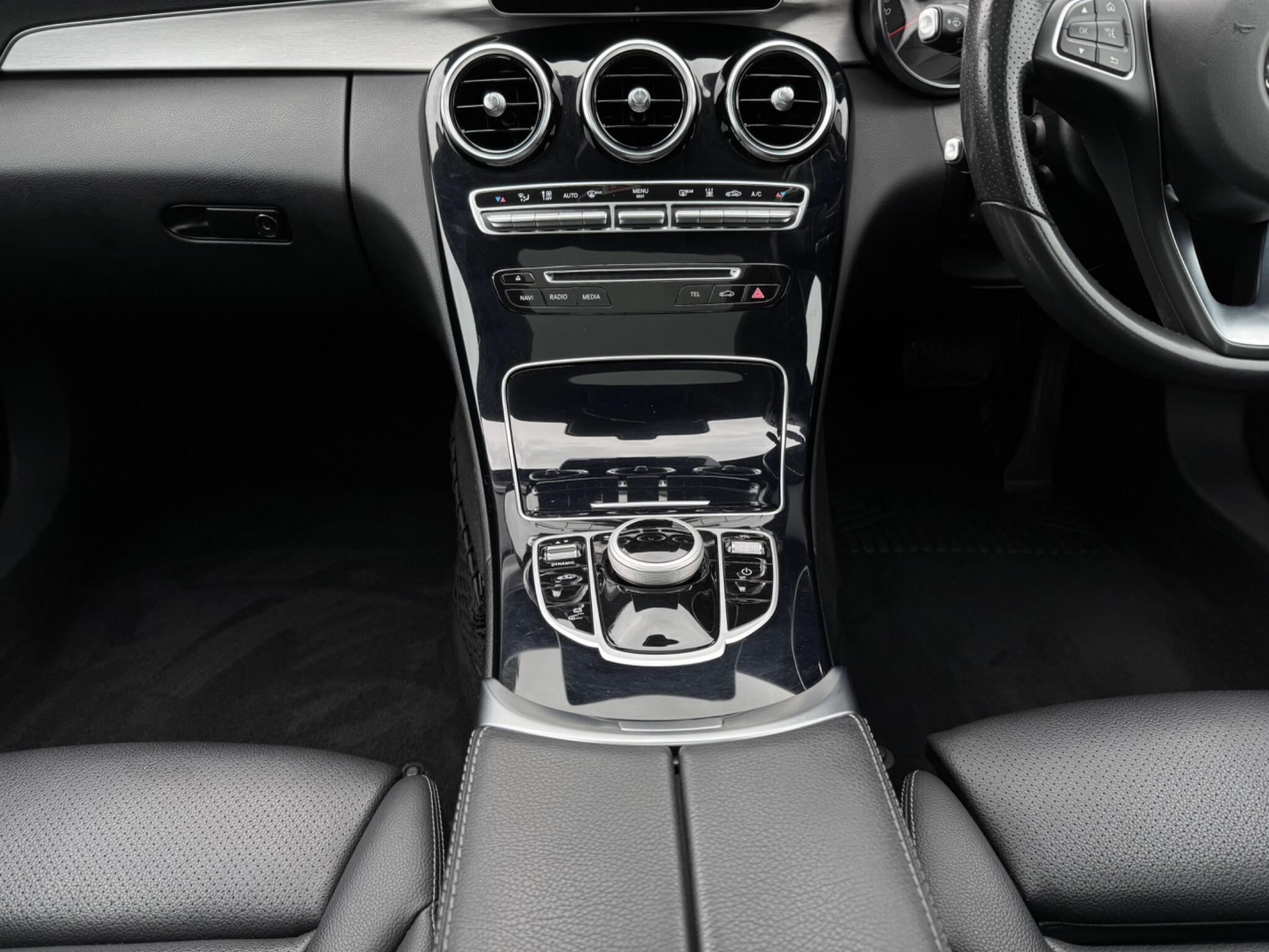 Mercedes-Benz C-Class view 65