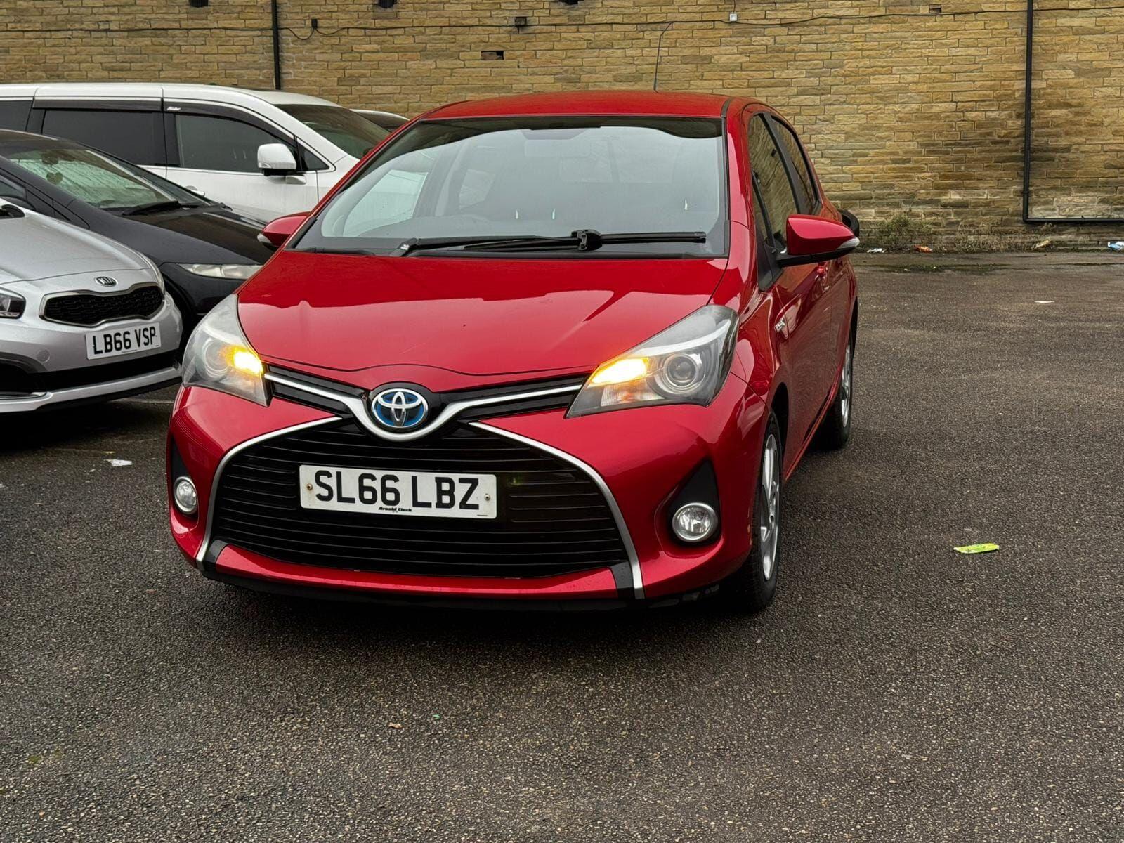 Toyota Yaris view 2