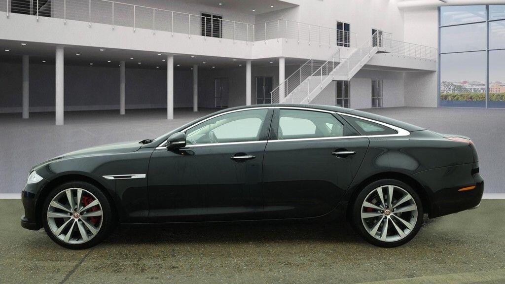 Jaguar XJ view 10