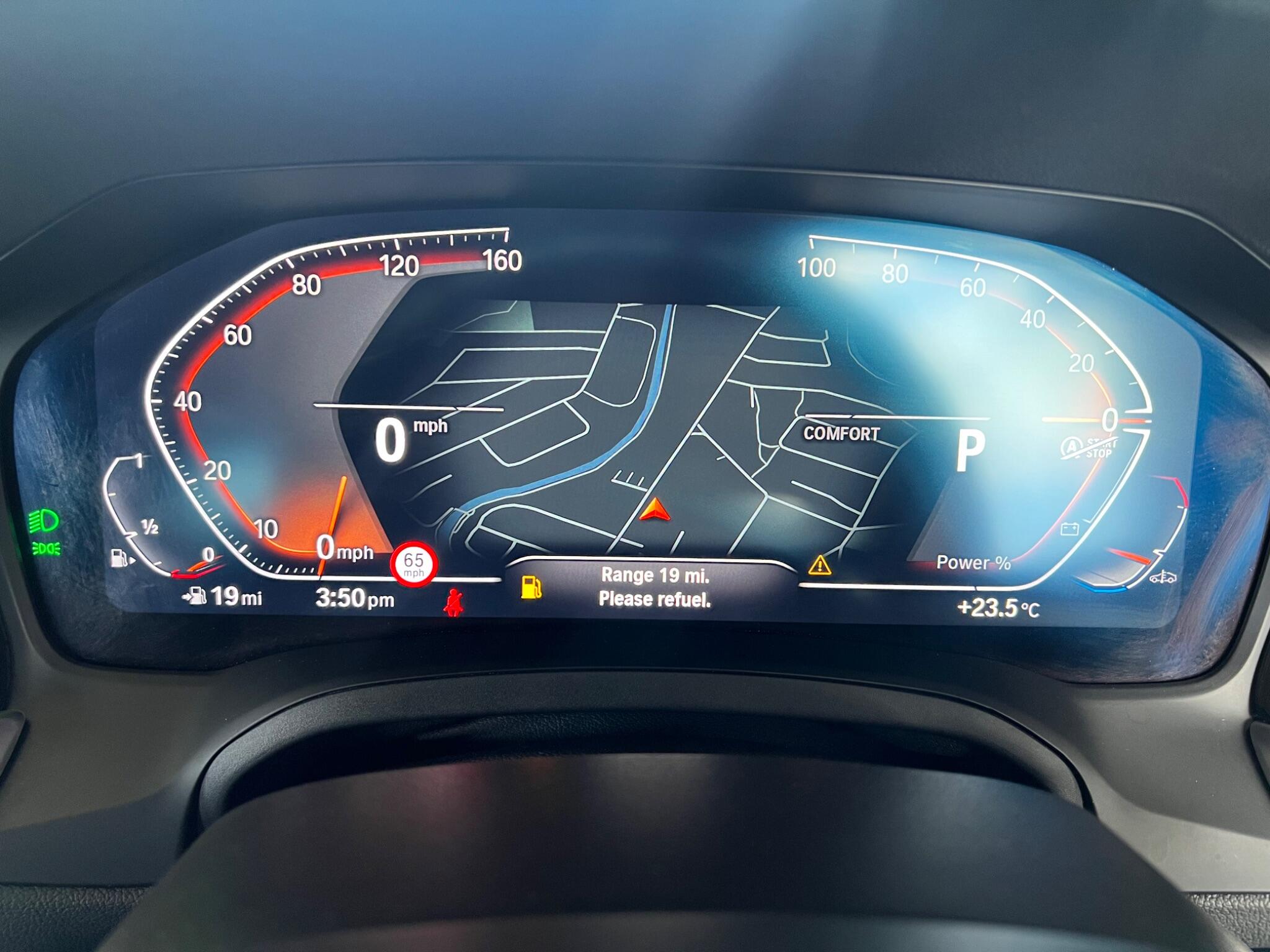 BMW 3 Series view 8