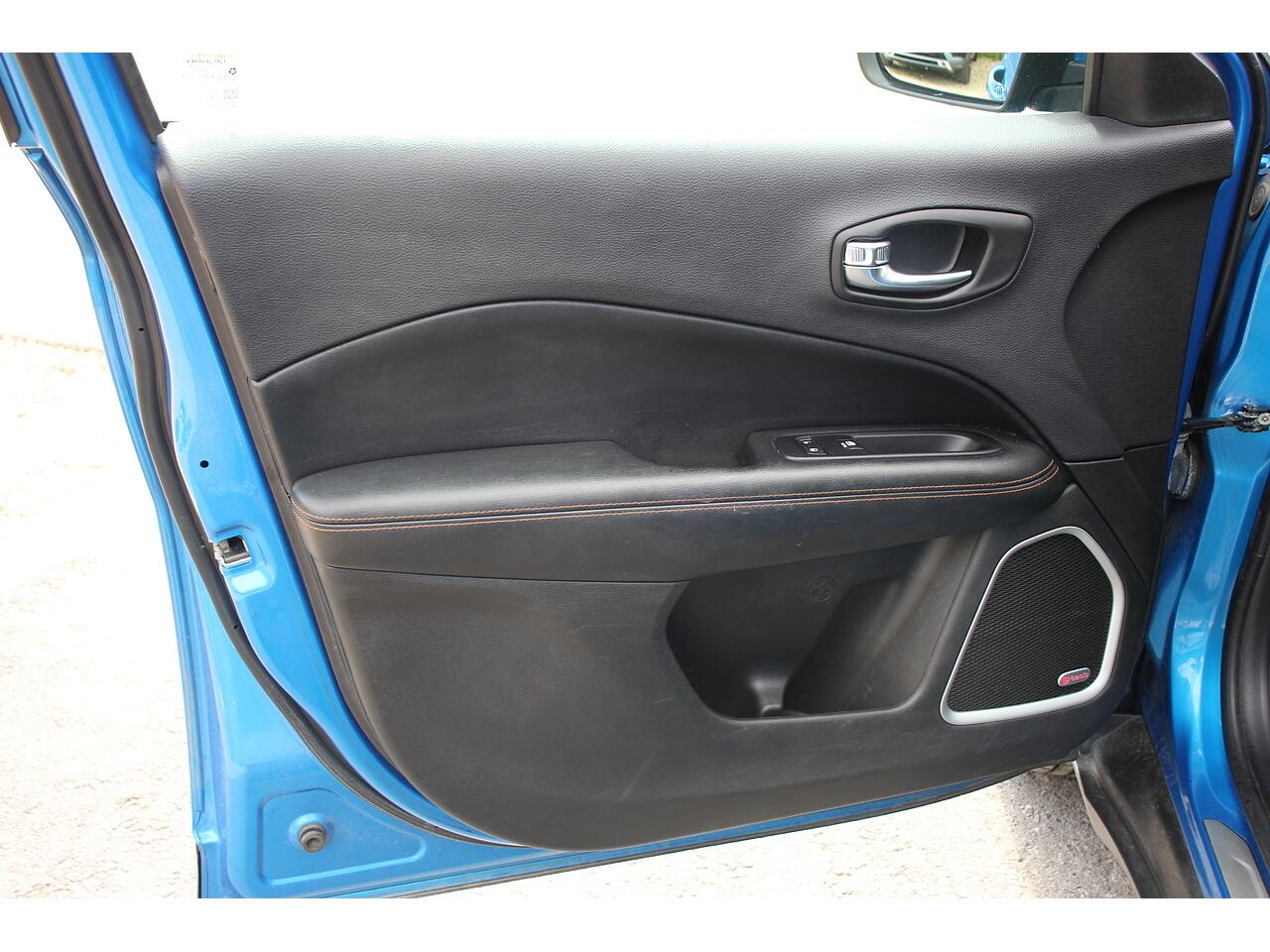 Jeep Compass view 35