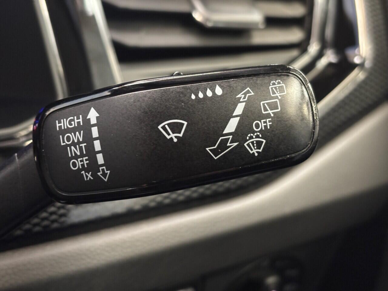 Volkswagen Polo view 33