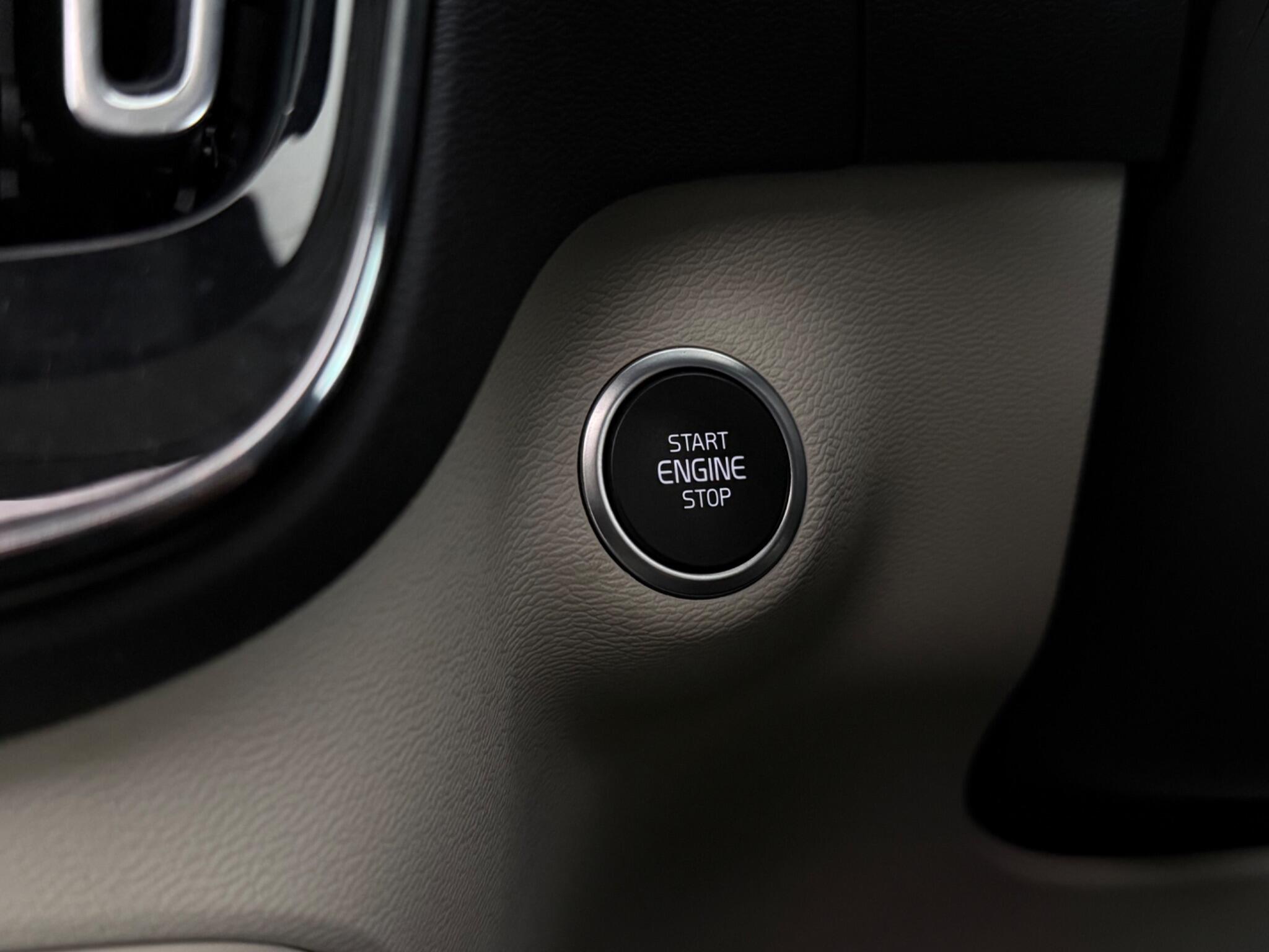Volvo XC40 view 23