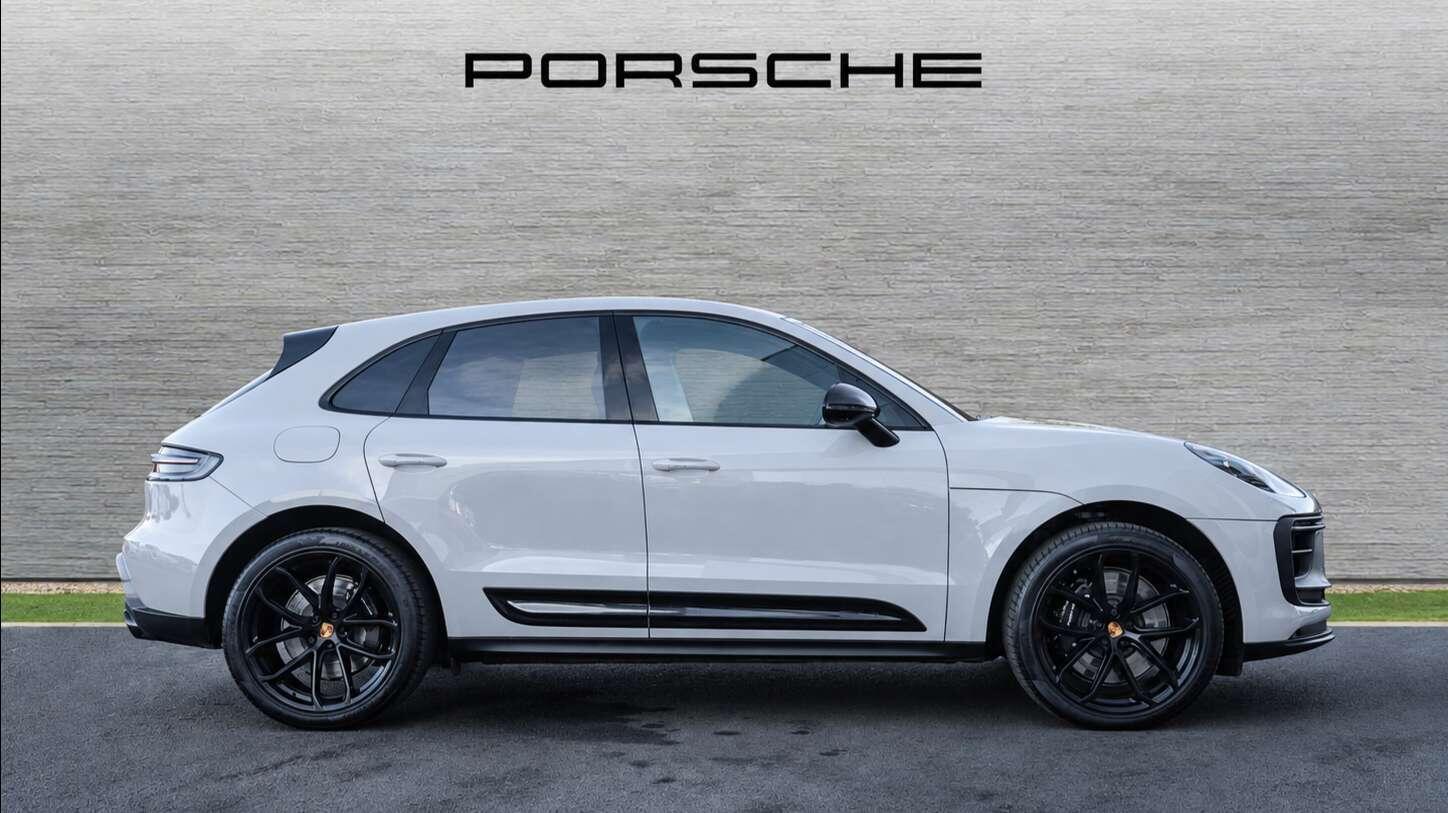 Porsche Macan view 5
