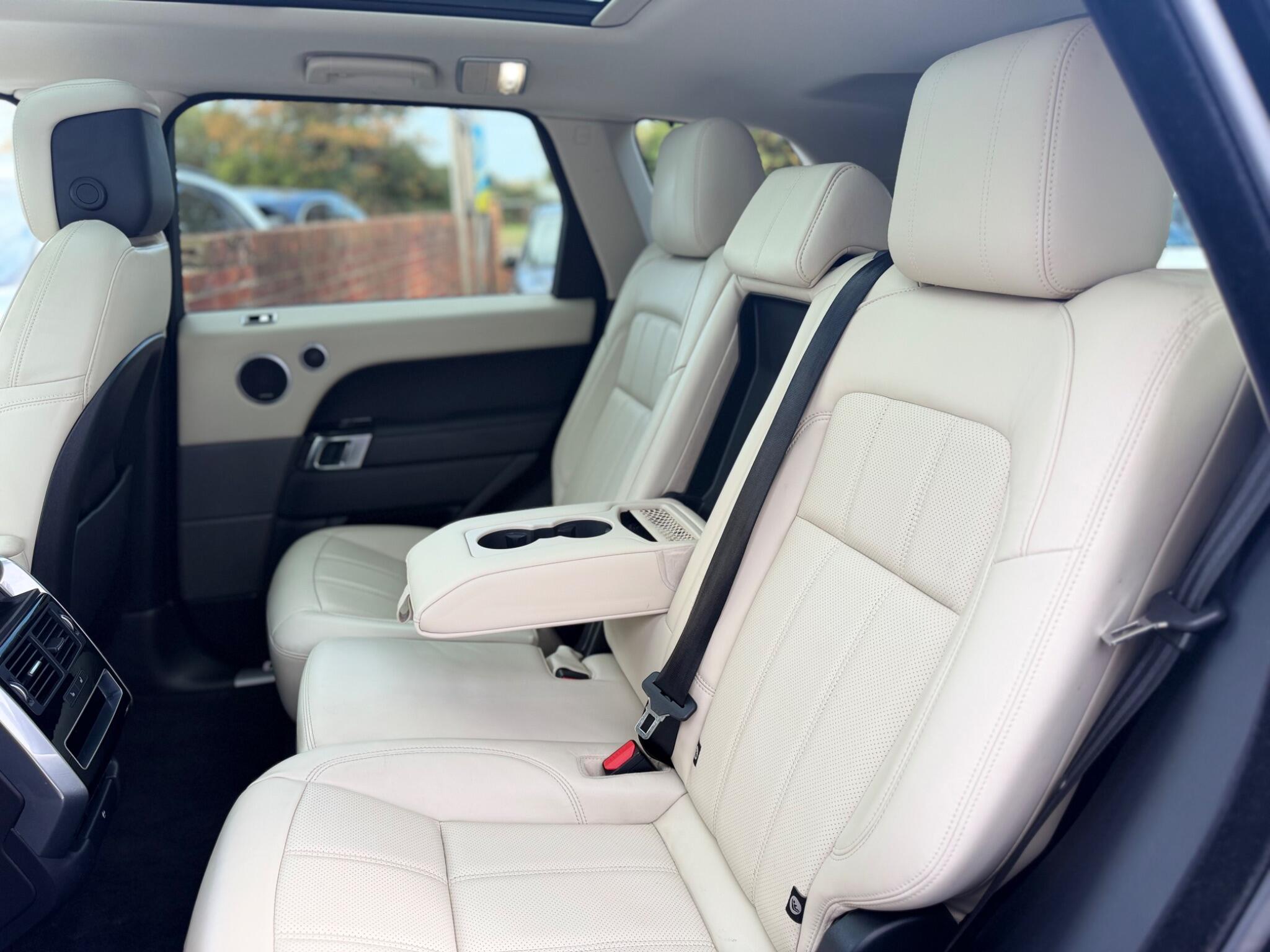 Land Rover Range Rover Sport view 16