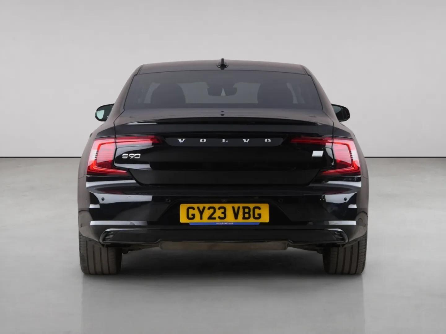 Volvo S90 view 7