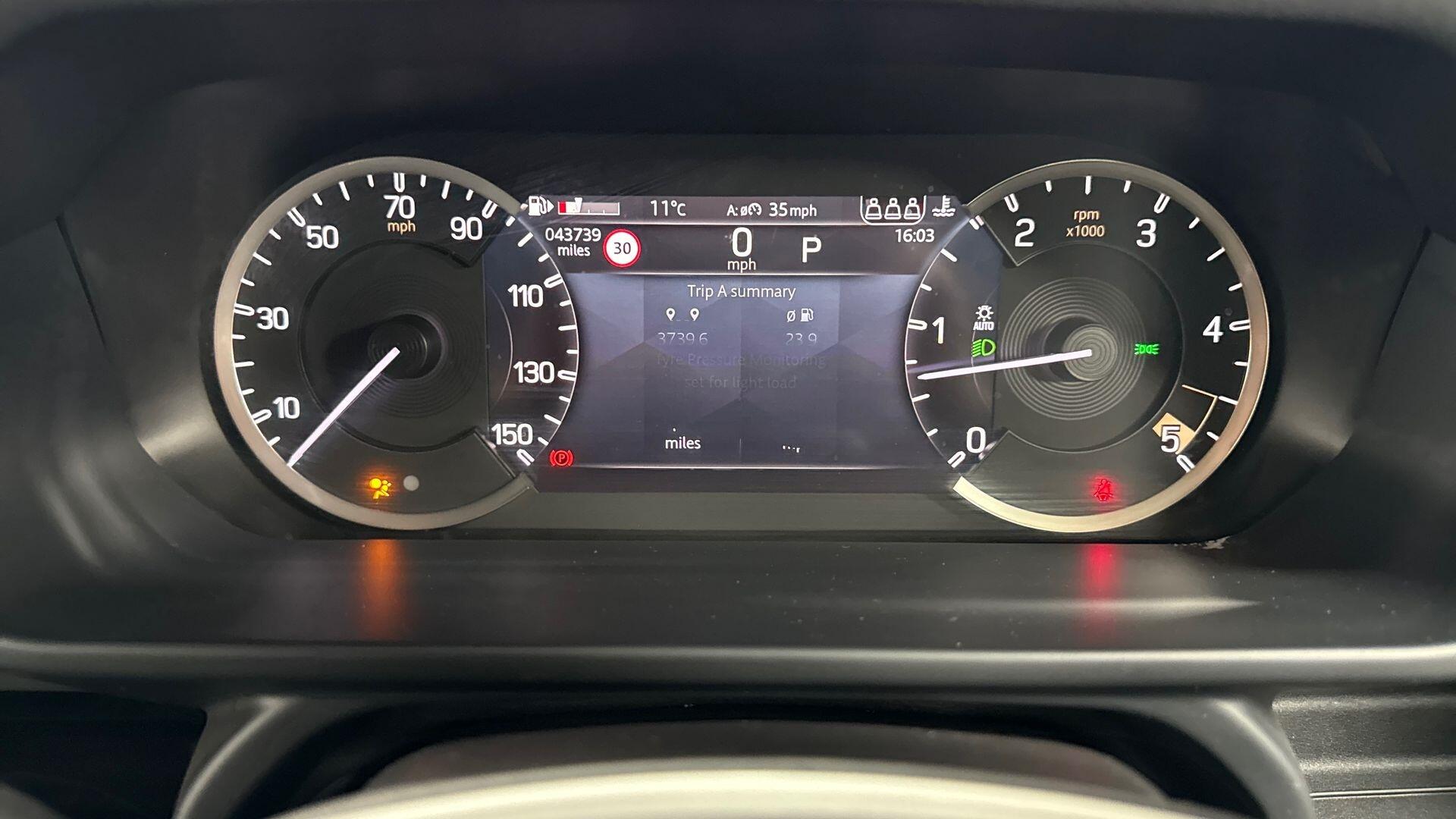 Land Rover Defender view 16