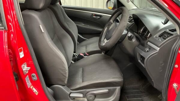 Suzuki Swift view 3