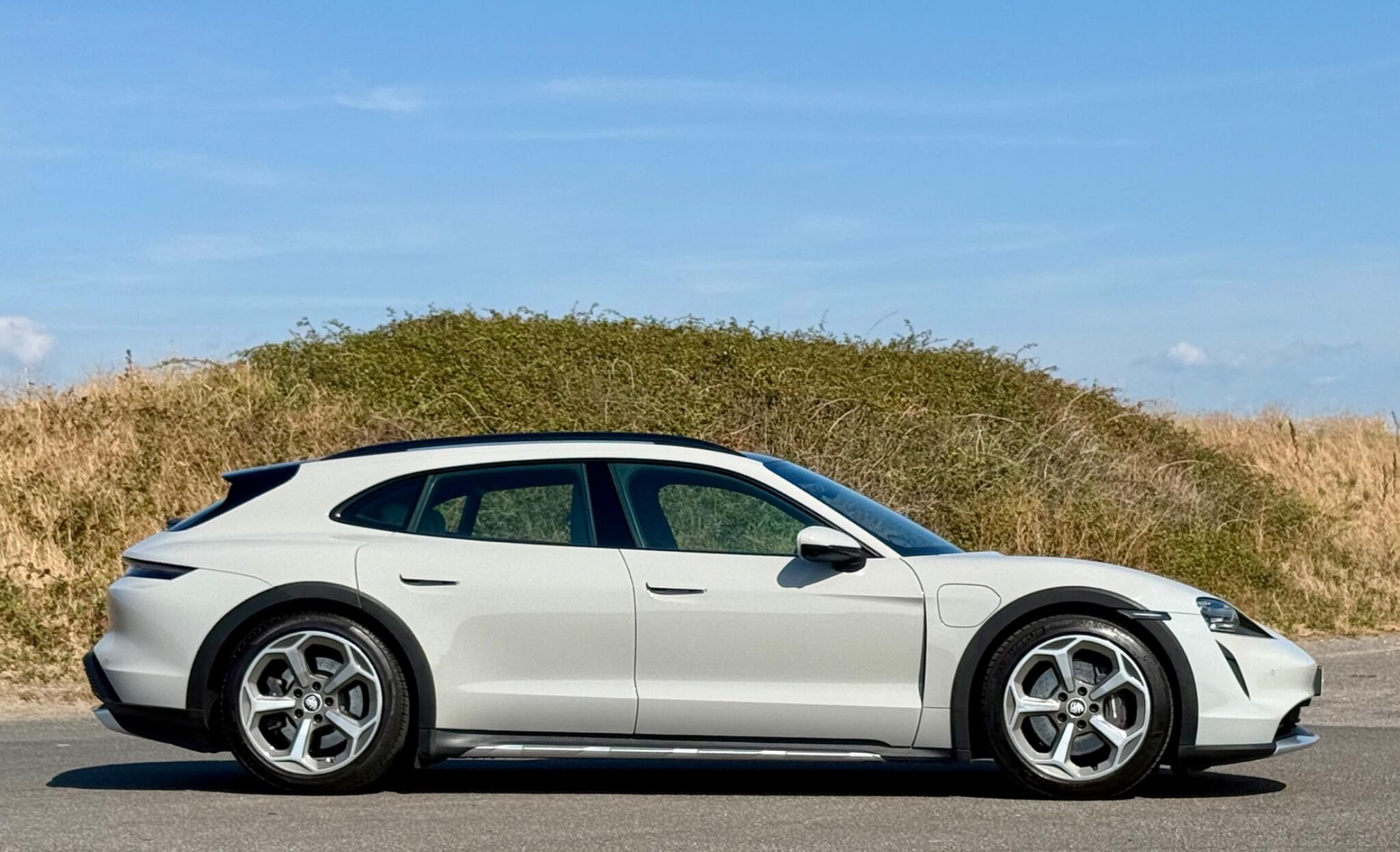Porsche Taycan view 5