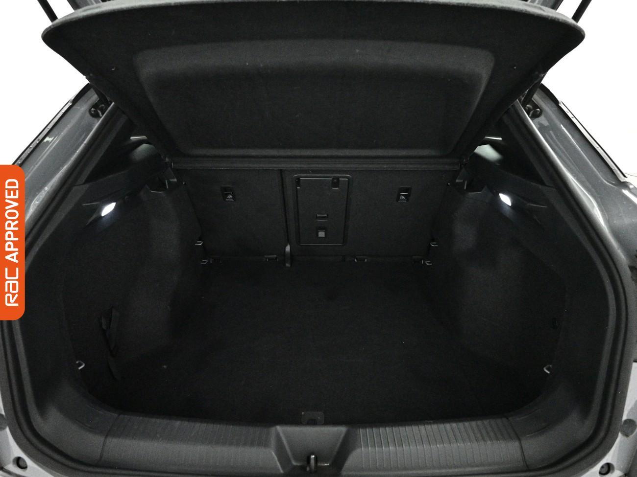 Volkswagen Id.4 view 26