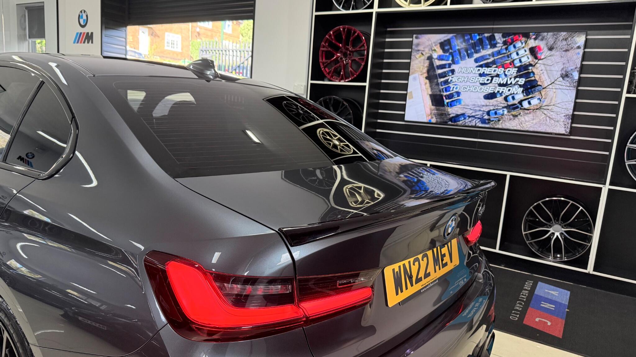 BMW 3 Series view 27
