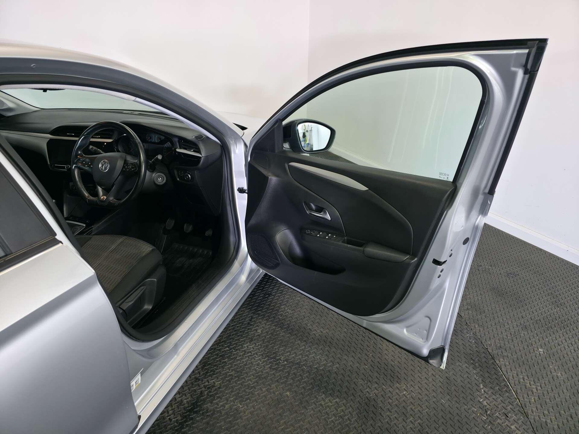 Vauxhall Corsa view 18