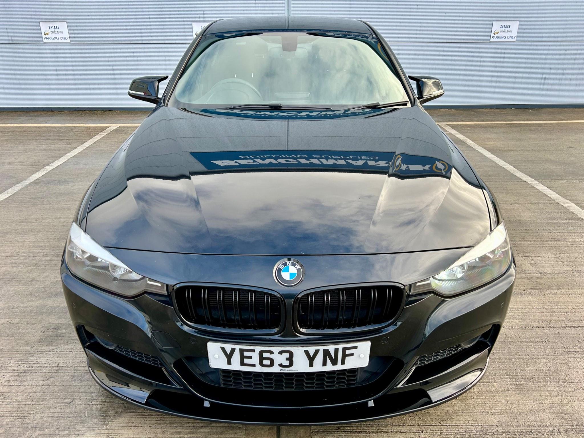 BMW 3 Series view 4