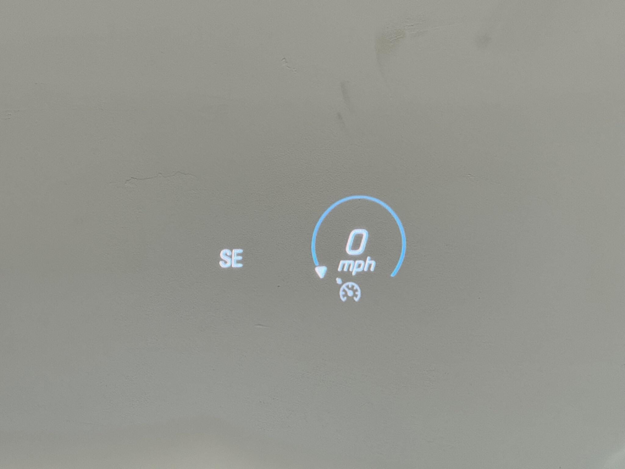 Mercedes-Benz Eqb view 29
