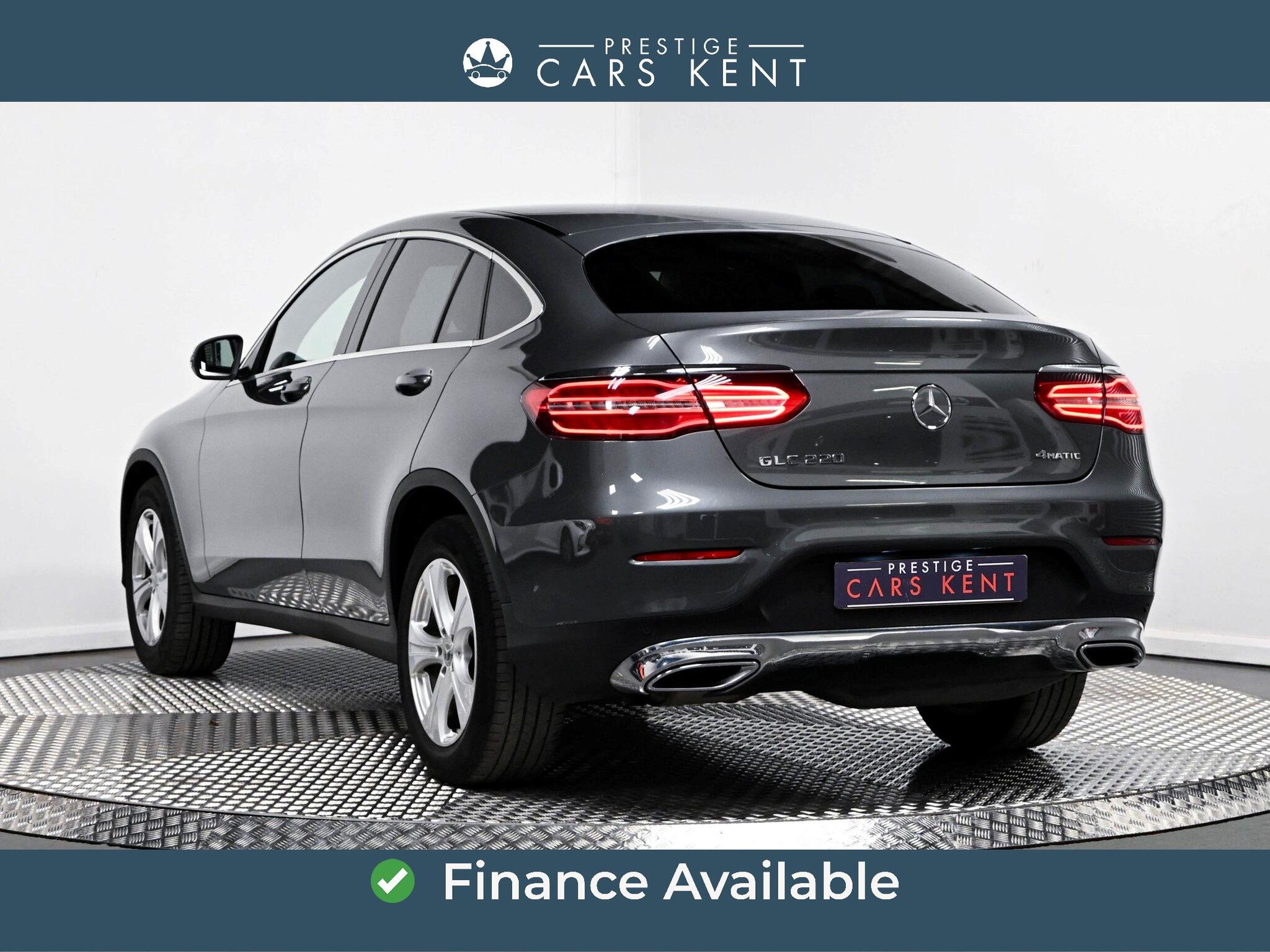 Mercedes-Benz GLC view 3