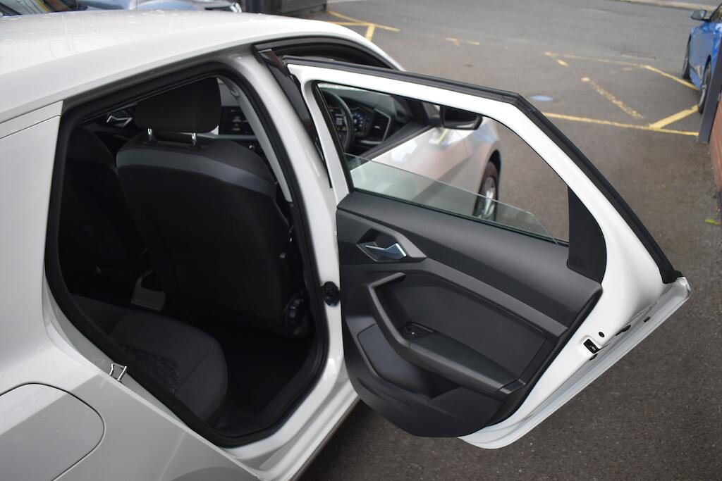 Audi A1 view 28