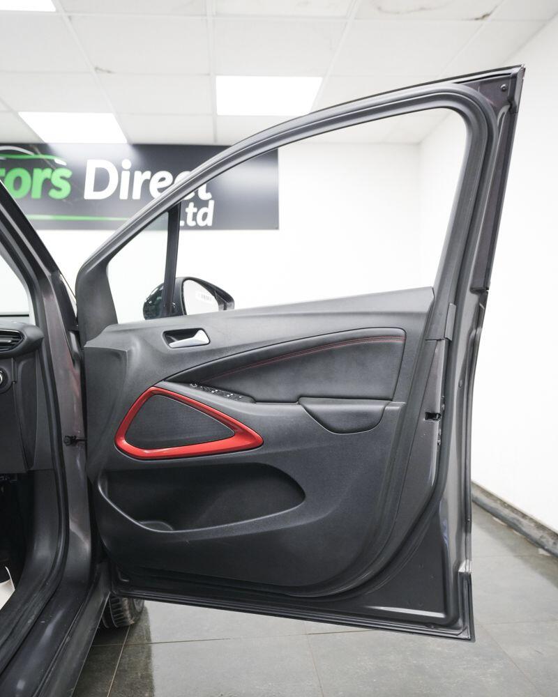 Vauxhall Crossland view 18