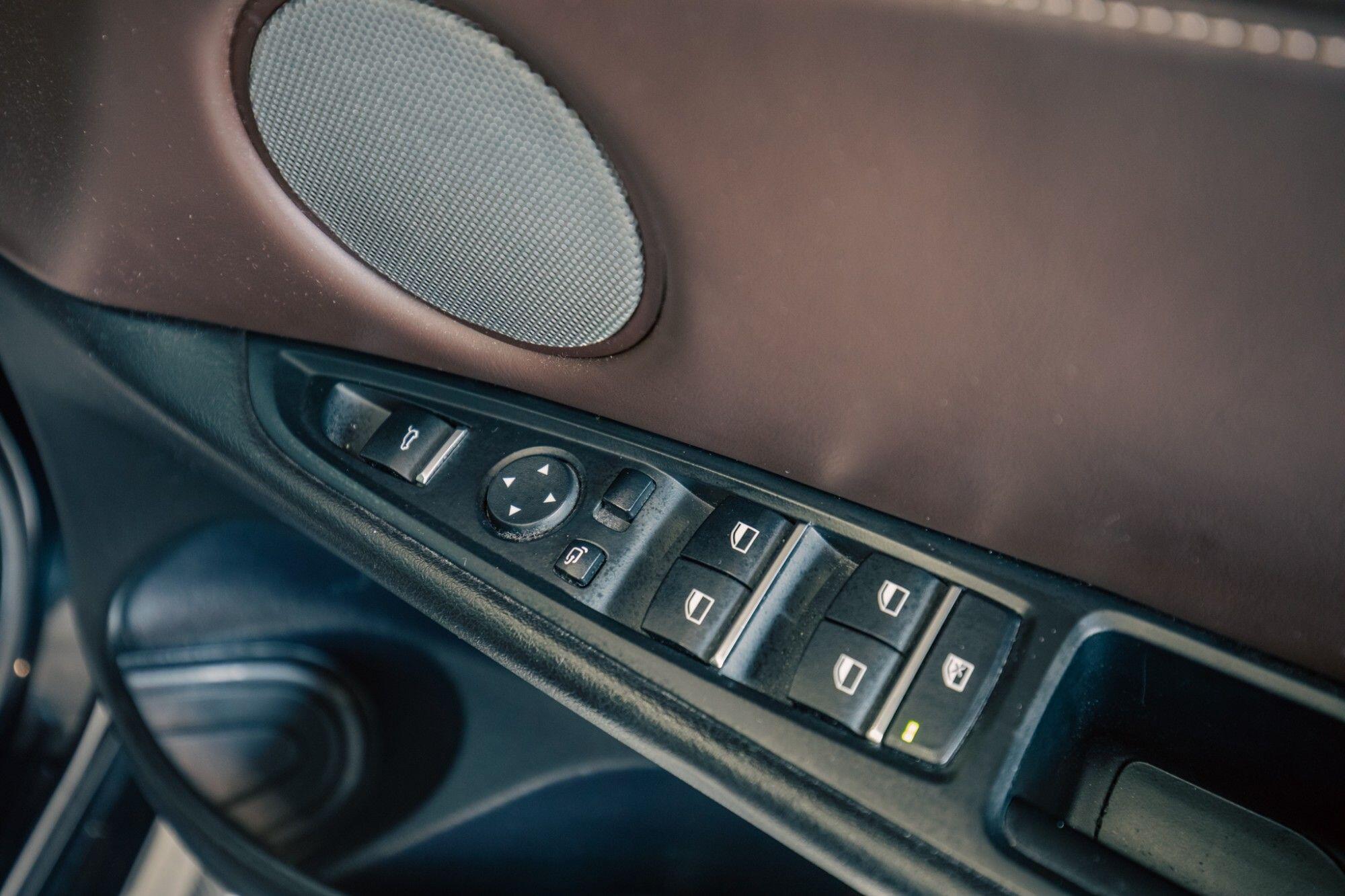 BMW X5 view 14