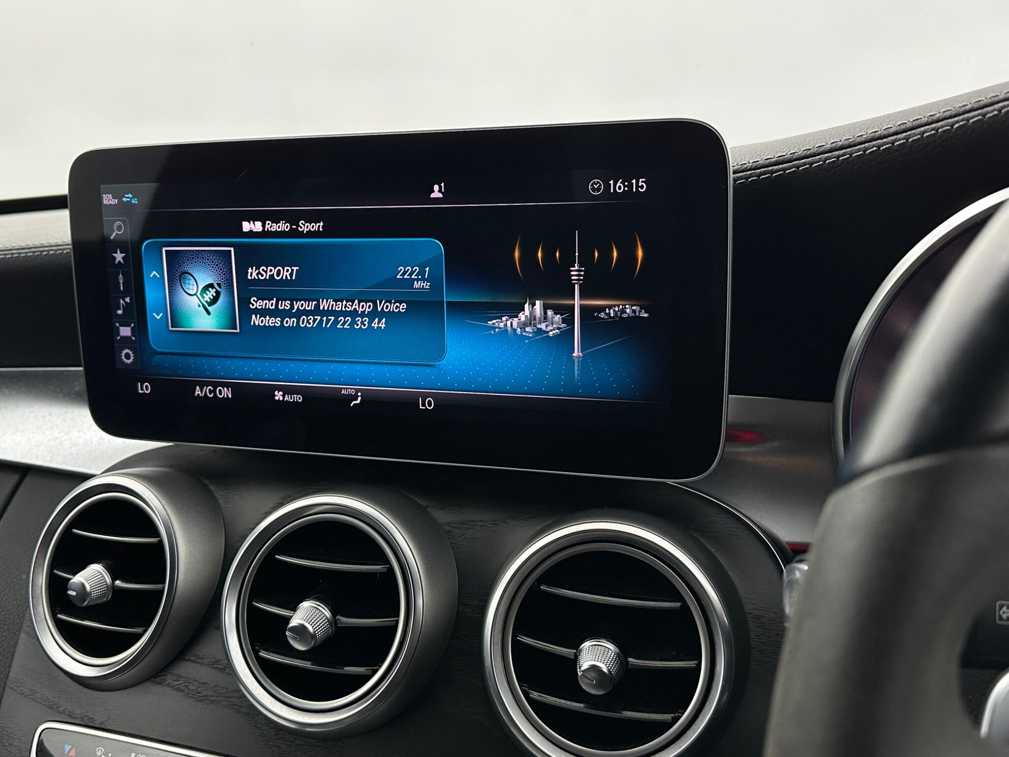 Mercedes-Benz C-Class view 28