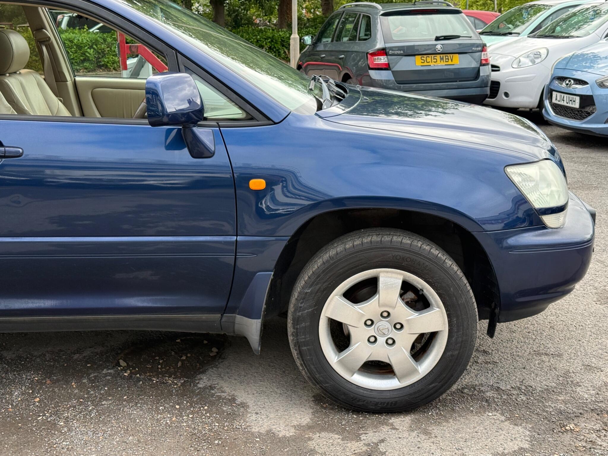 Lexus RX - Image 21