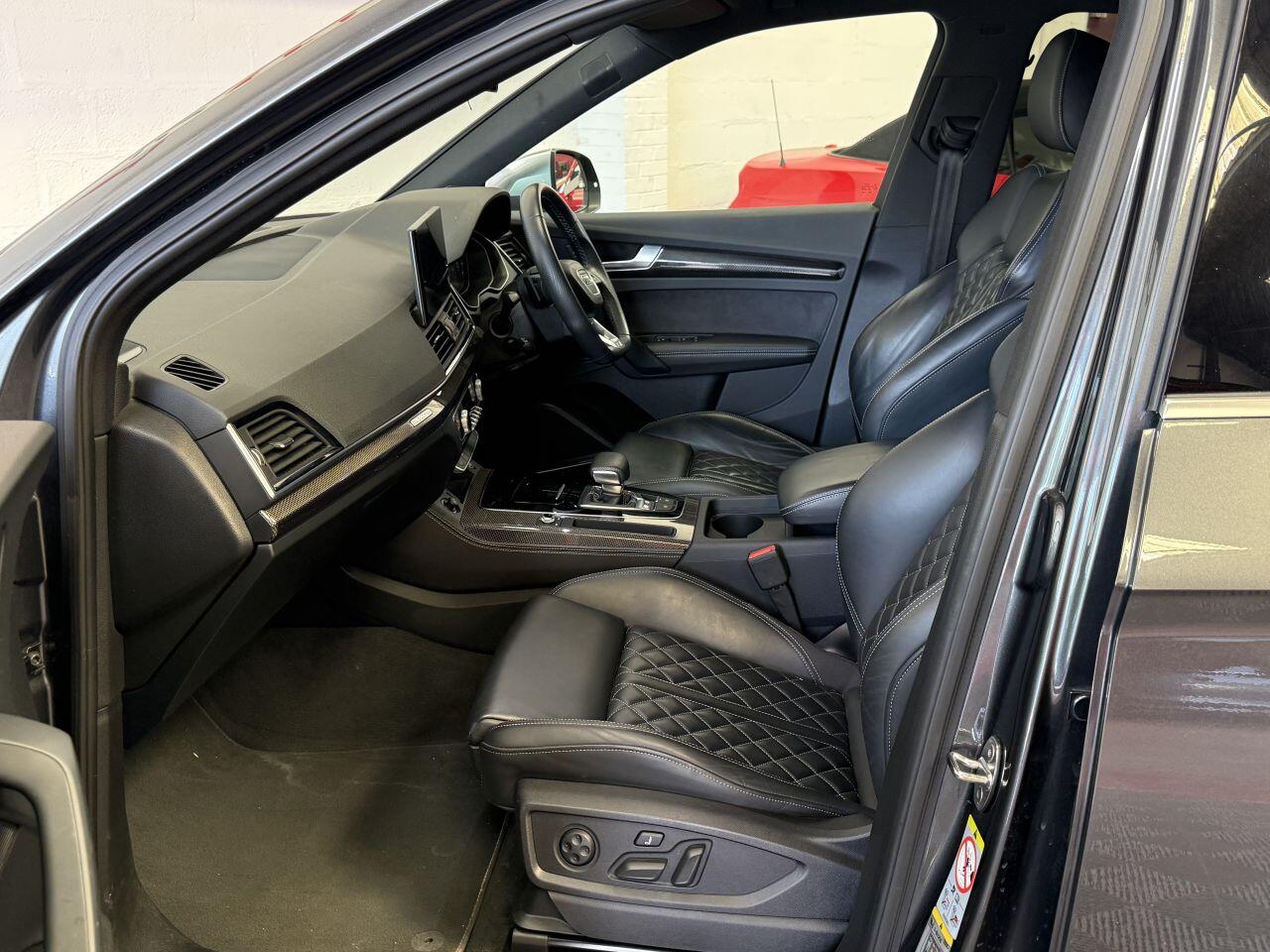 Audi SQ5 view 58