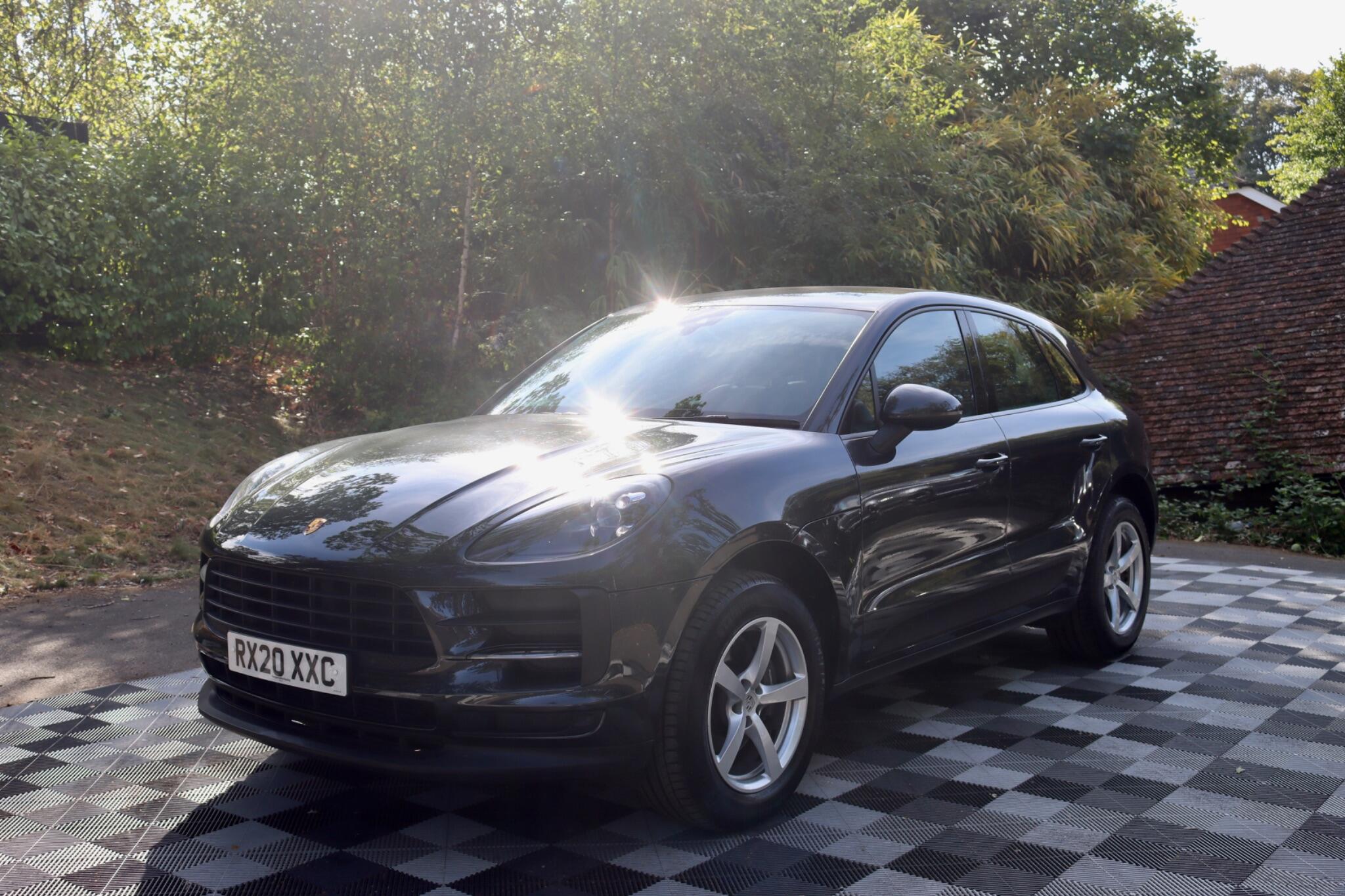 Porsche Macan view 14