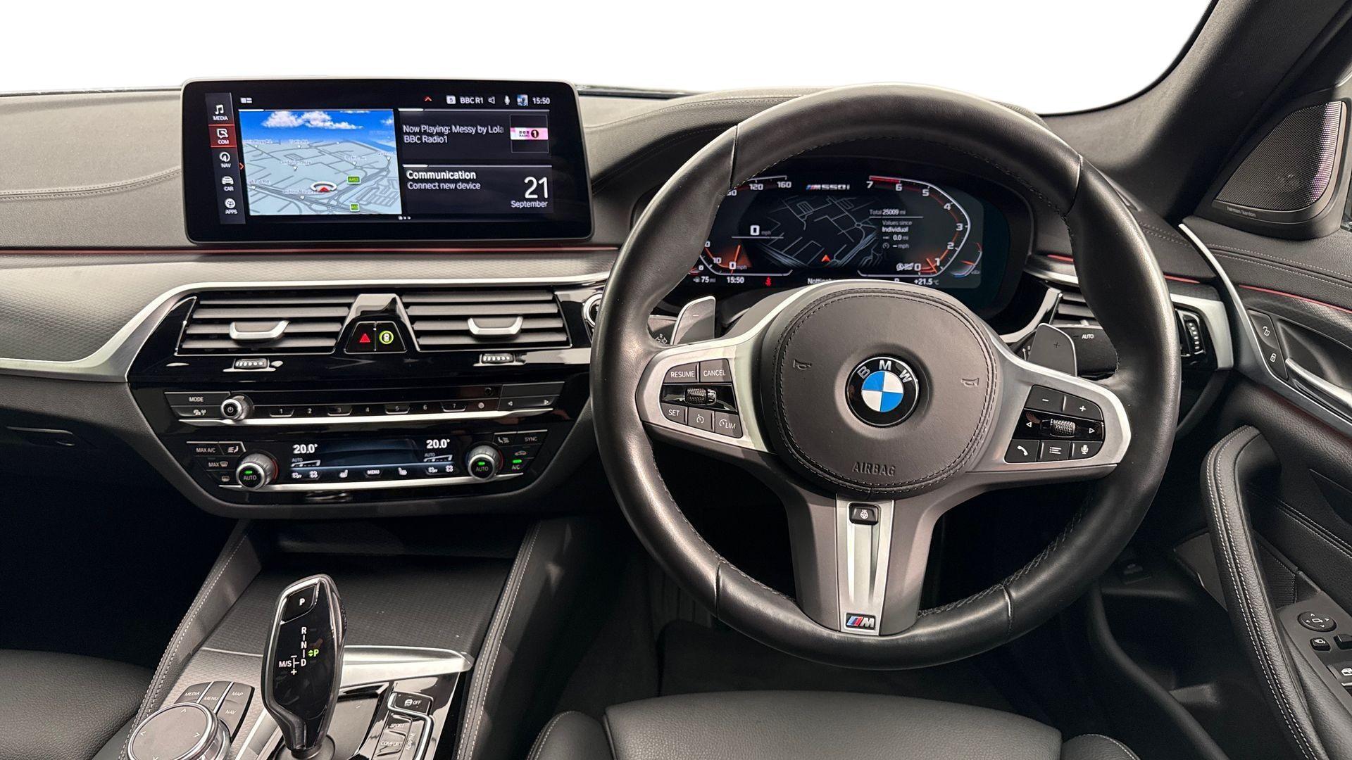 BMW 5 Series view 5
