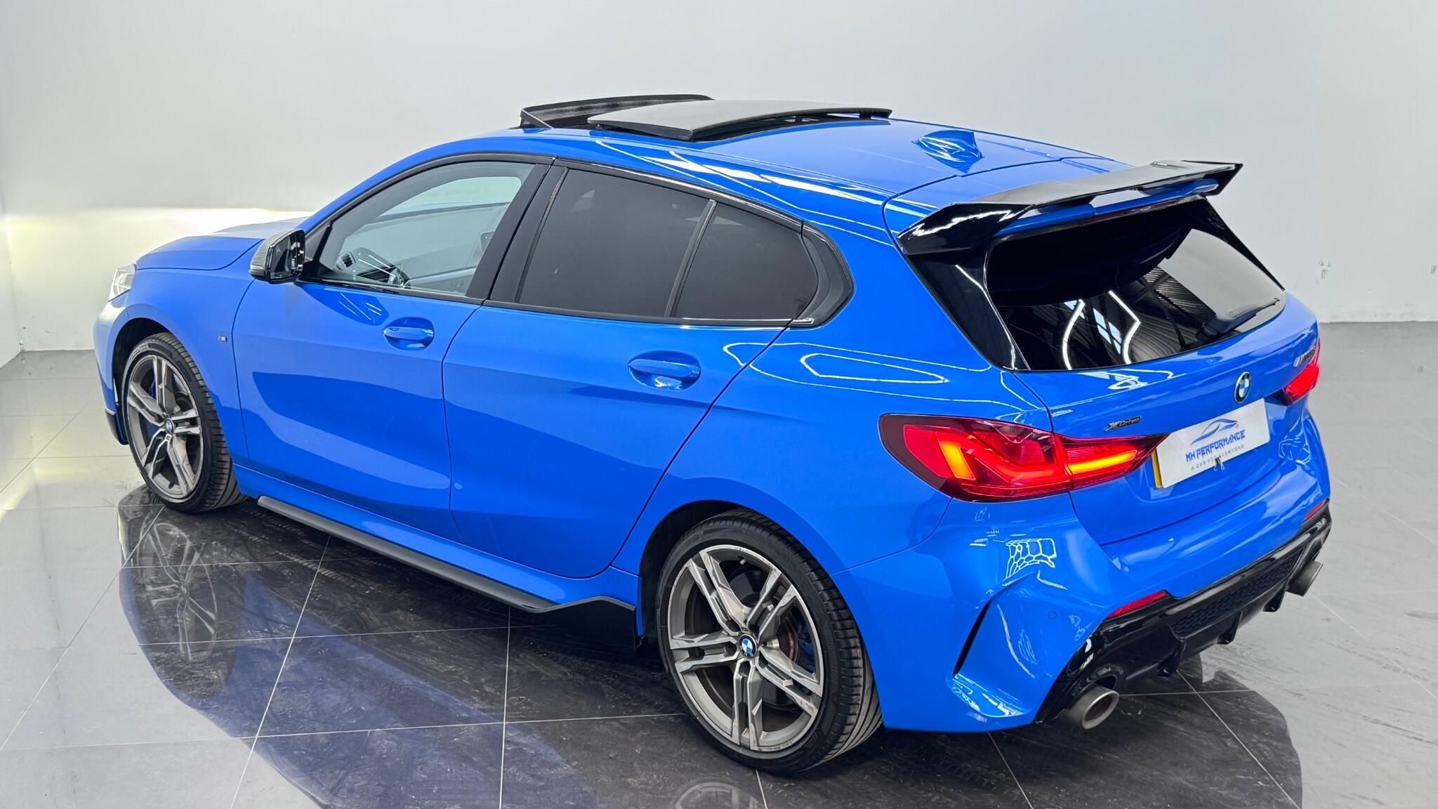 BMW 1 Series view 20