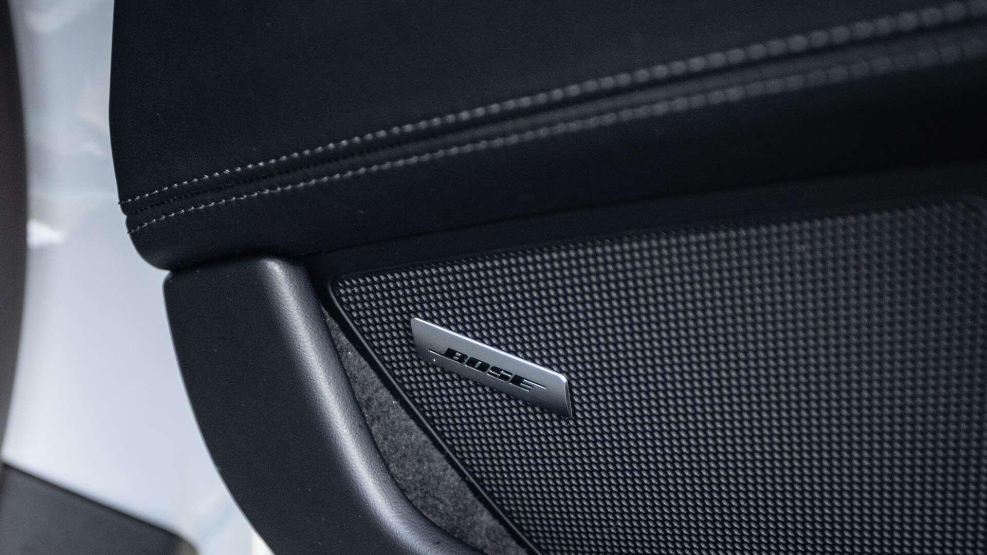 Porsche 911 view 31