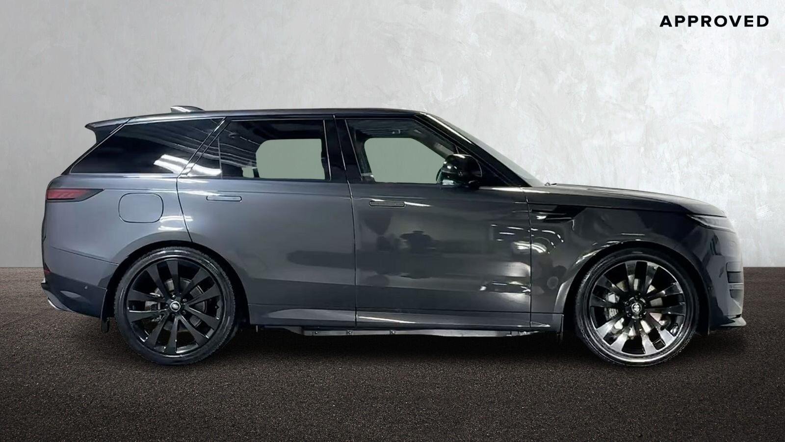 Land Rover Range Rover Sport view 5