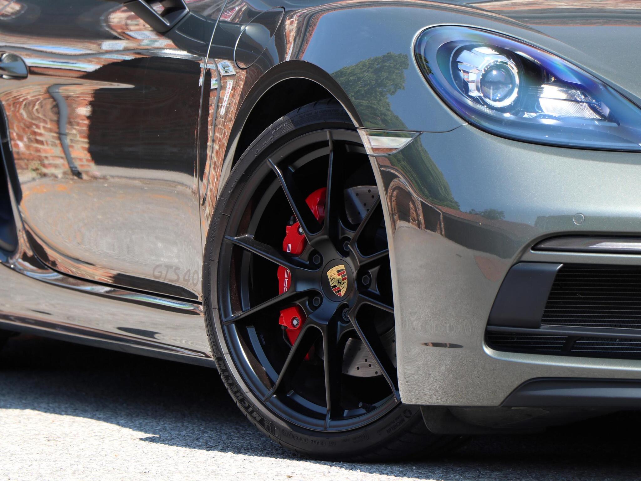 Porsche Cayman view 48