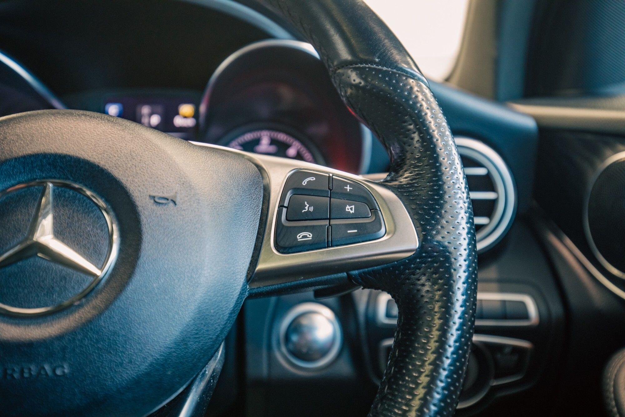 Mercedes-Benz GLC view 26