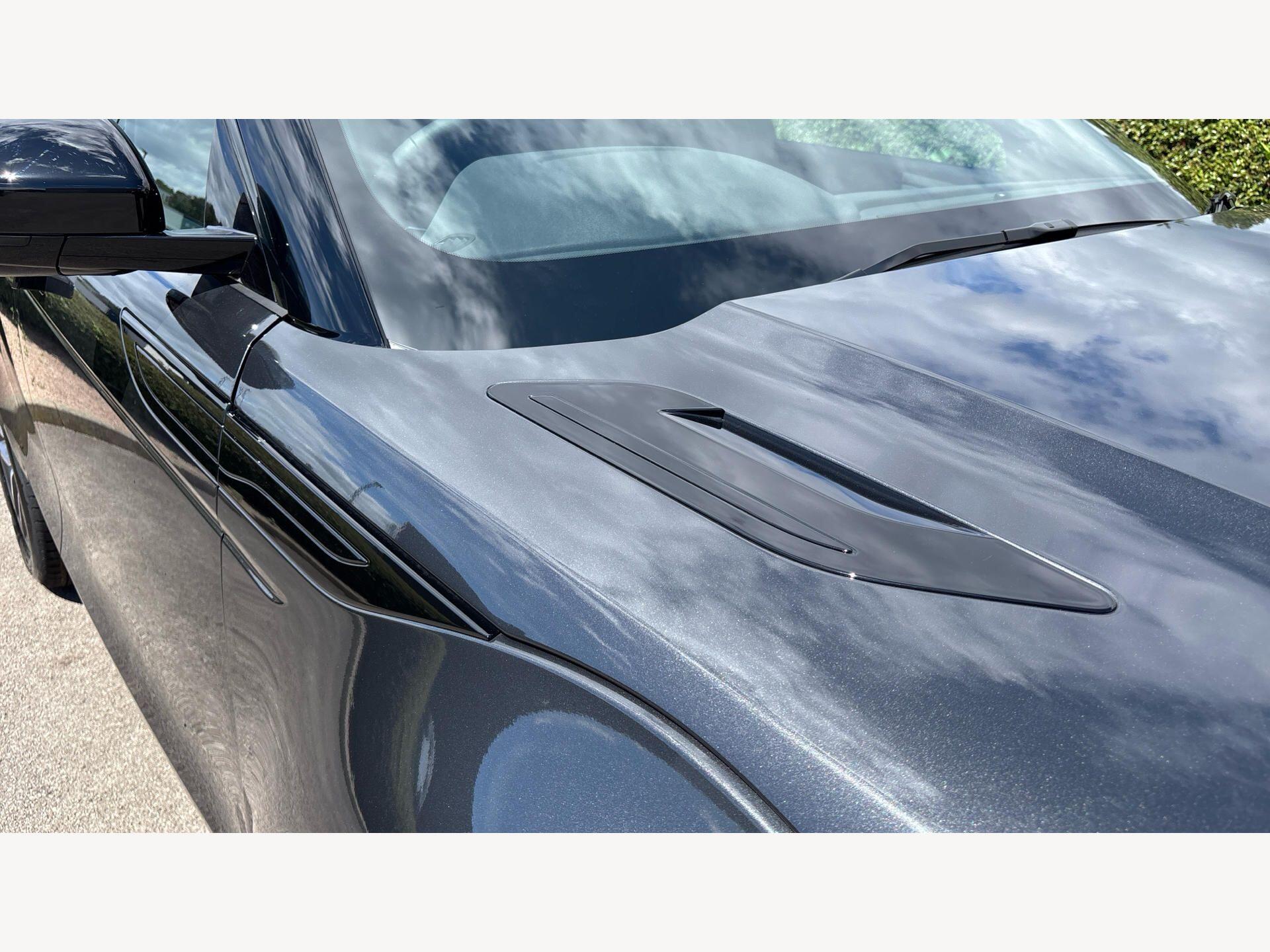 Land Rover Discovery Sport view 24