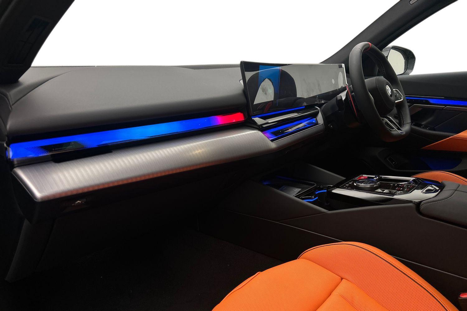 BMW M5 view 7