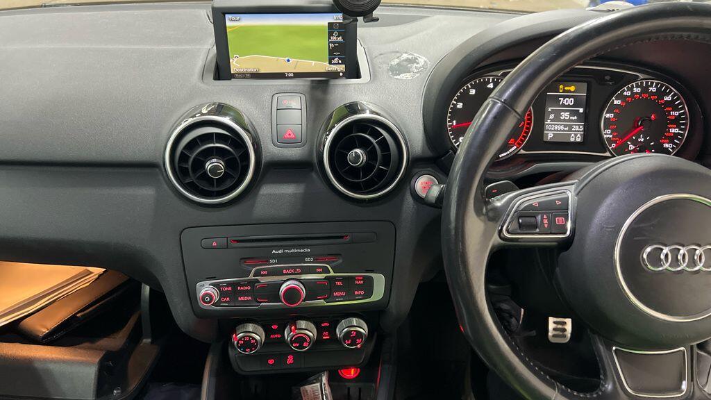 Audi A1 view 13