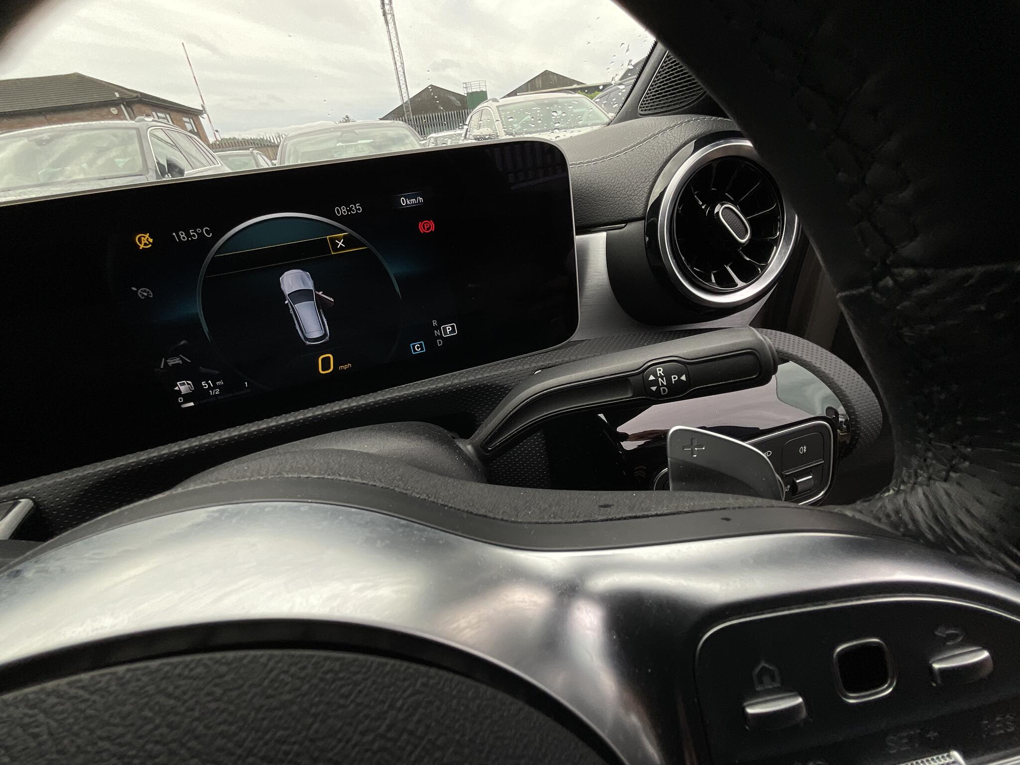 Mercedes-Benz Cla view 22
