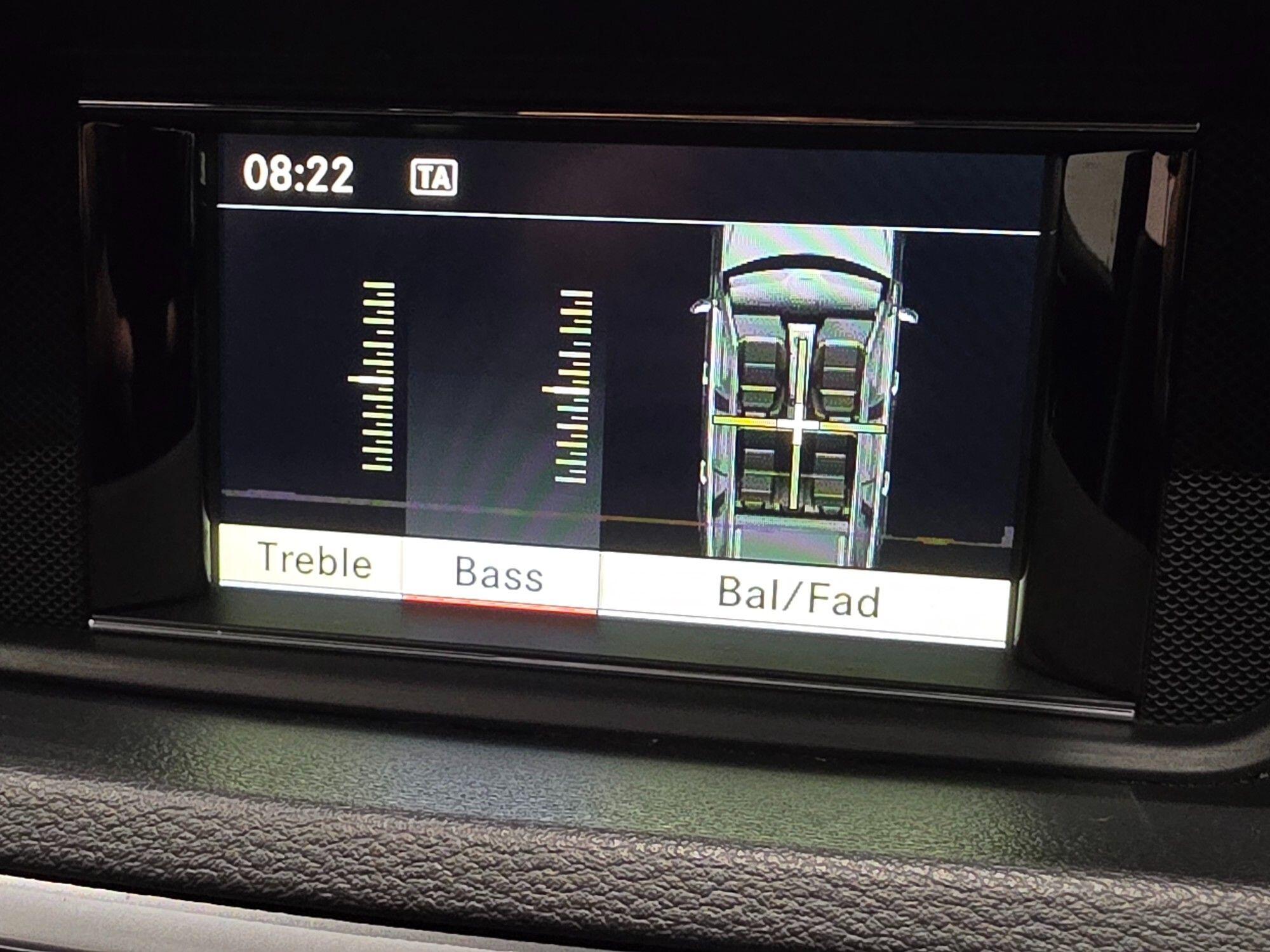 Mercedes-Benz E-Class view 102