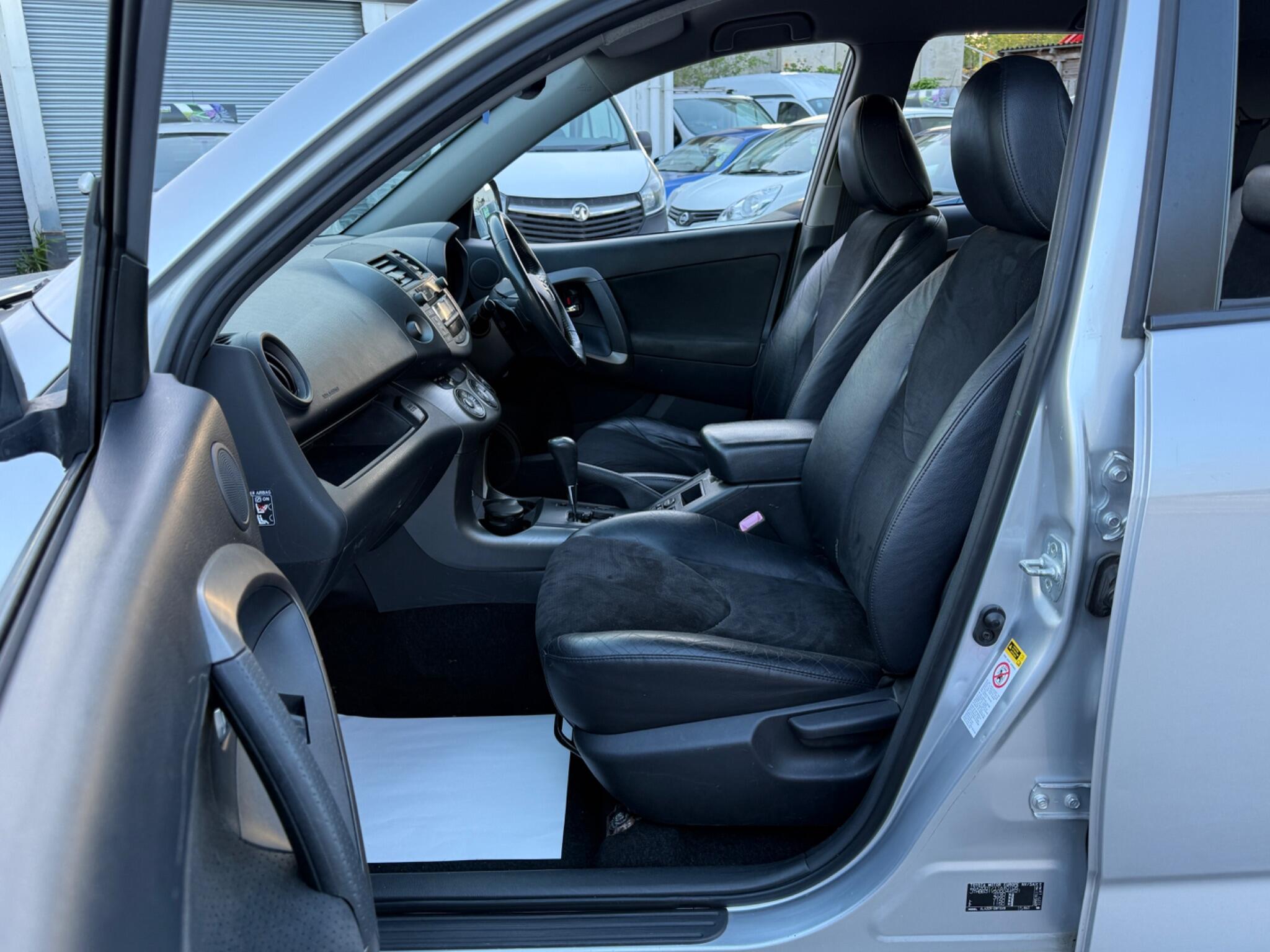 Toyota RAV4 - Image 49