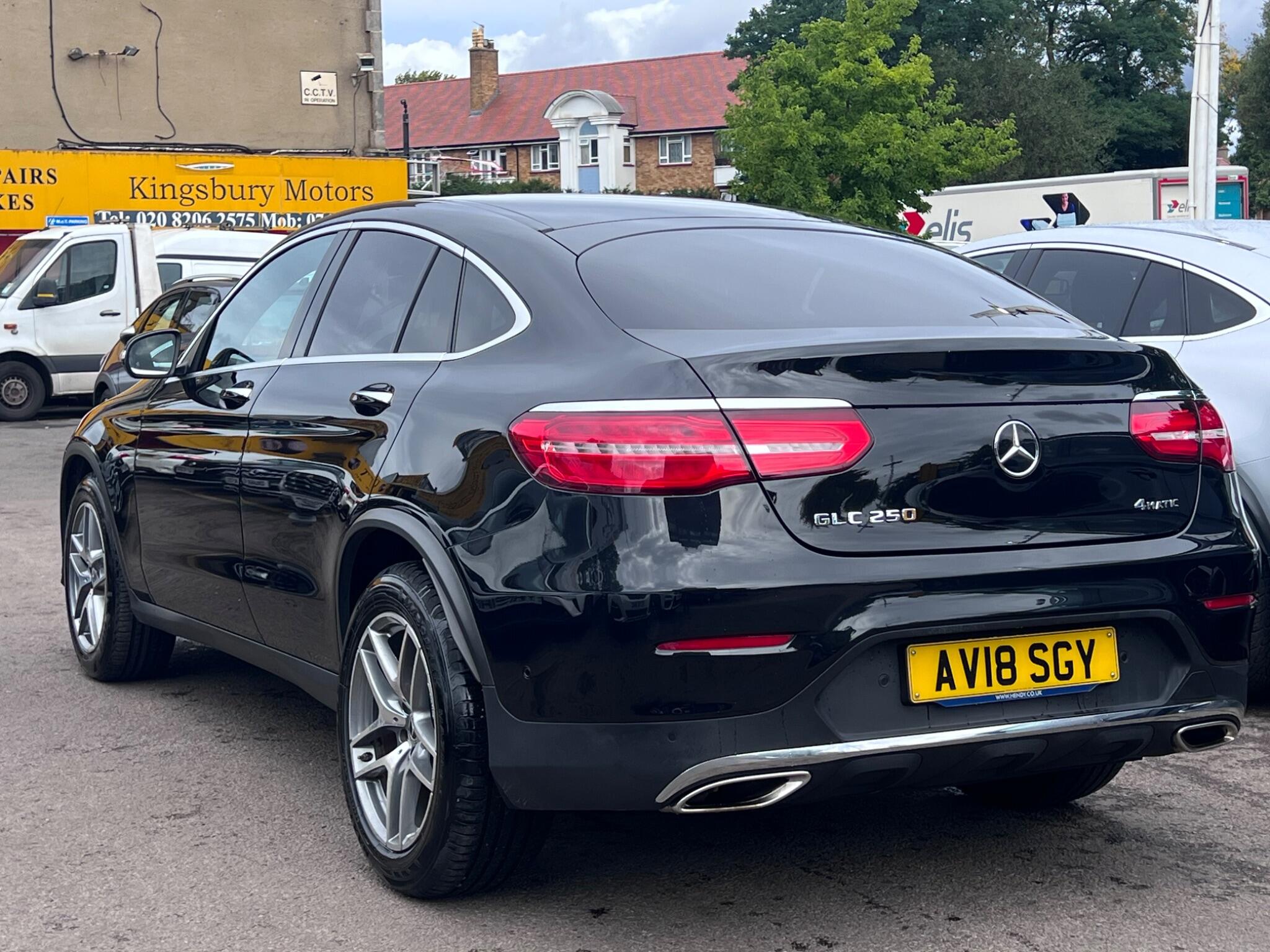 Mercedes-Benz GLC view 9
