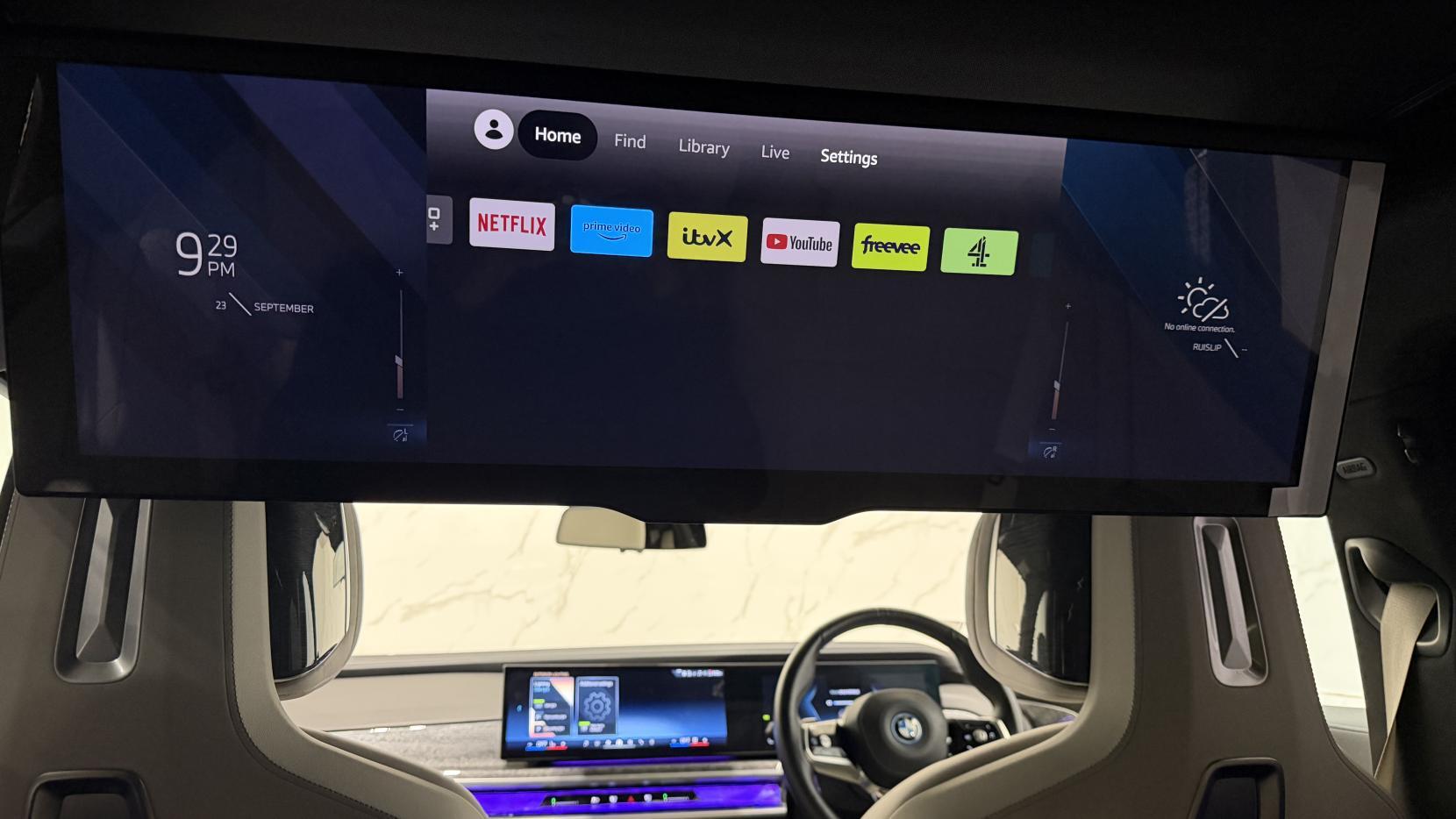 BMW i7 view 23