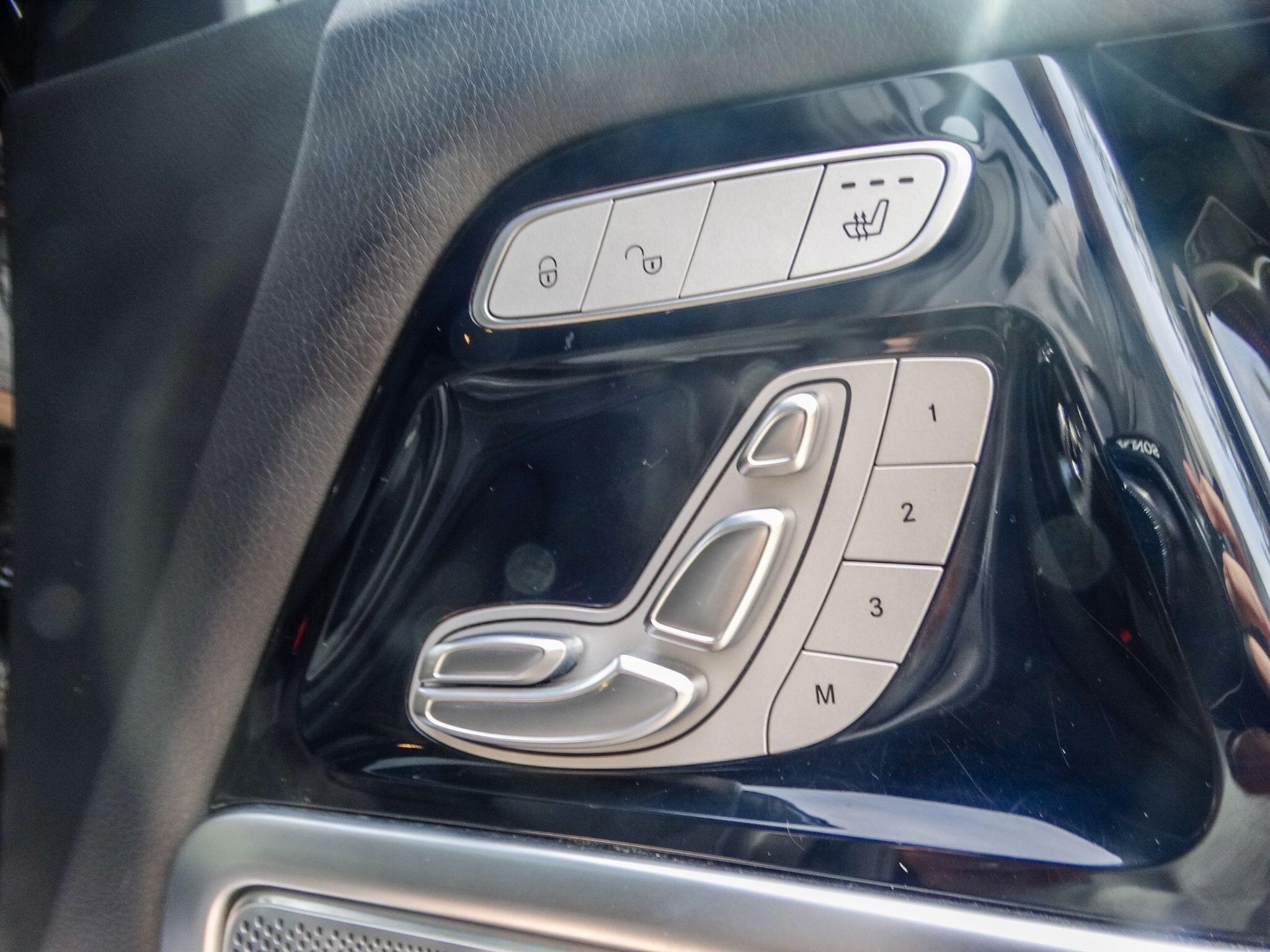 Mercedes-Benz G Class view 22