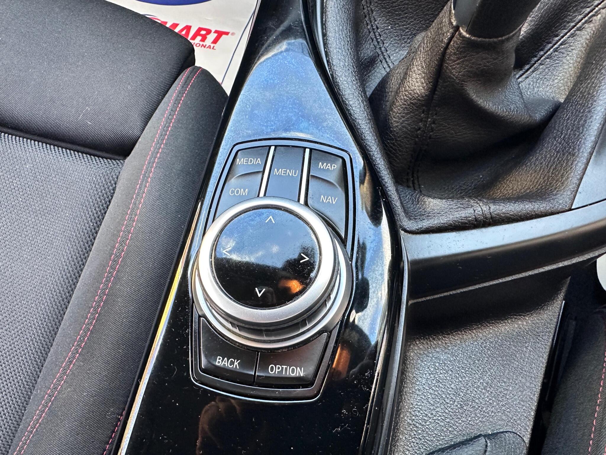 BMW 1 Series view 17
