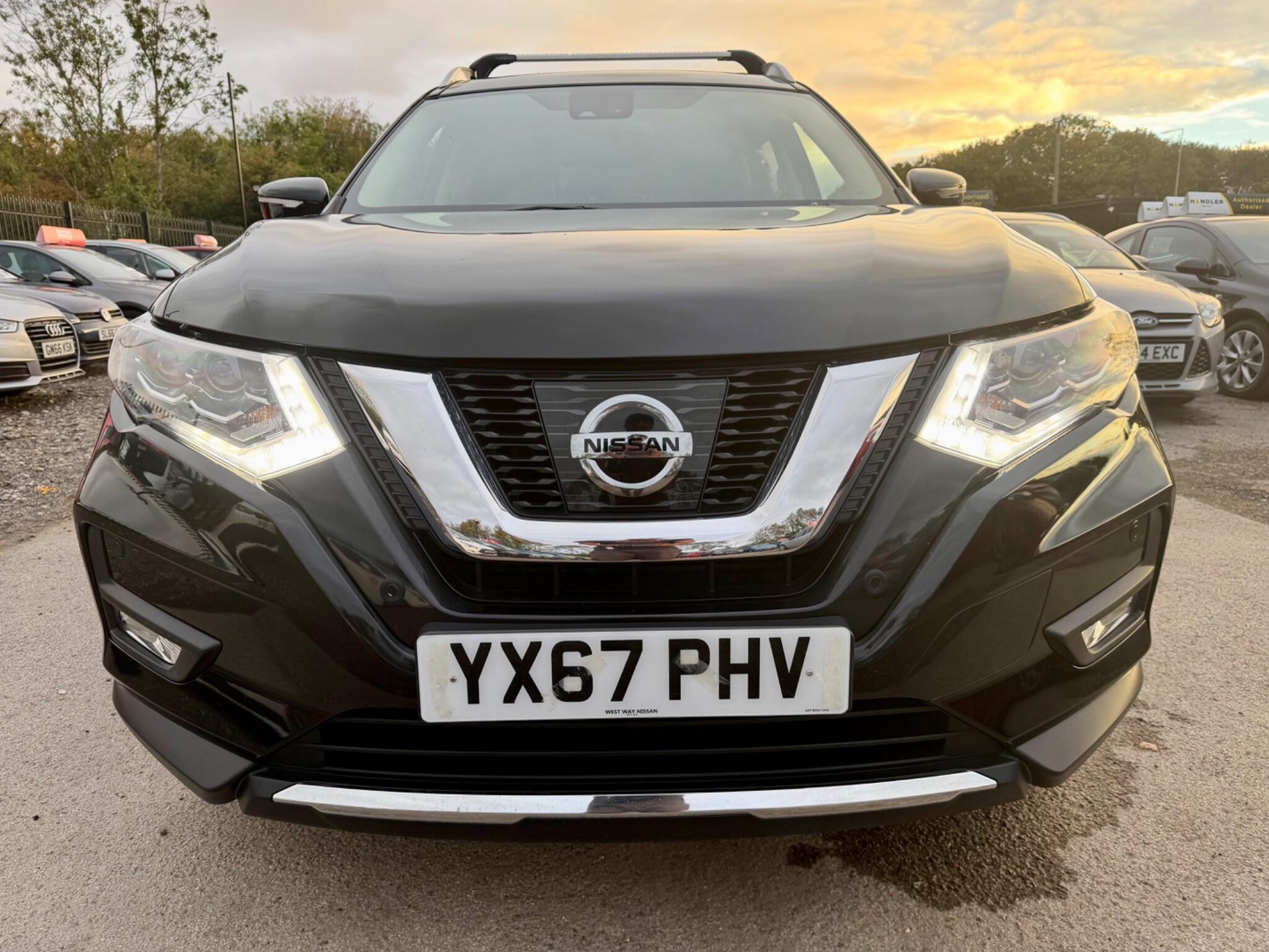 Nissan X-Trail view 8