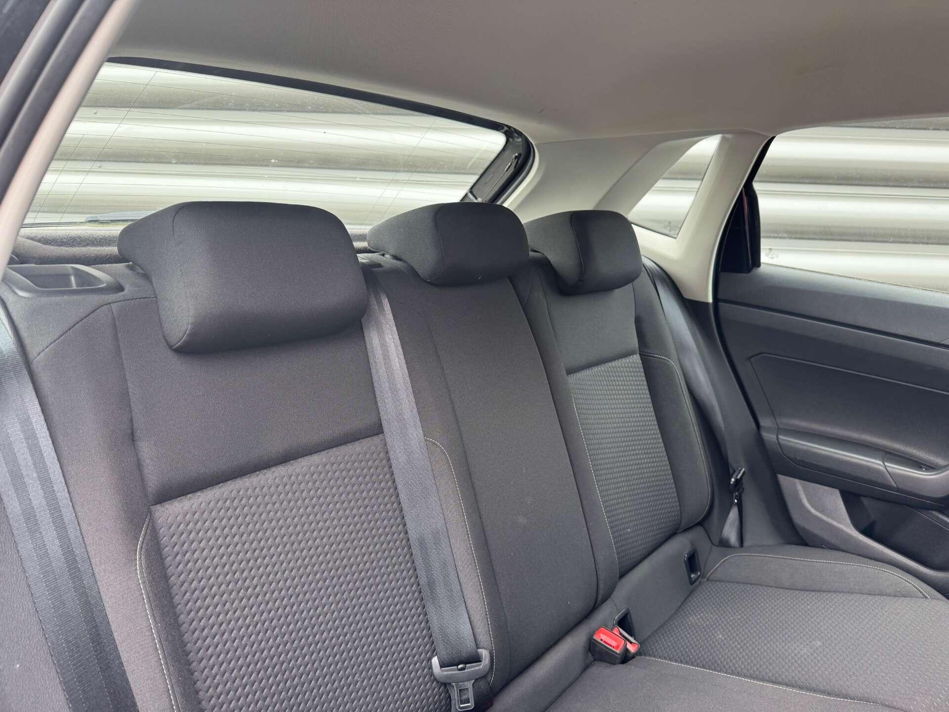 Volkswagen Polo view 14