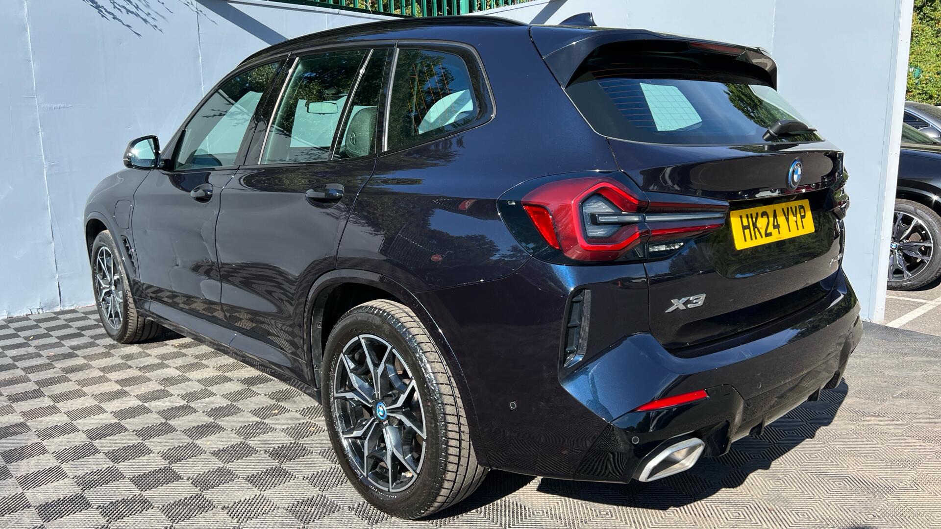 BMW X3 view 28