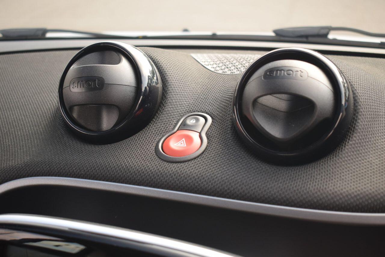 smart Fortwo view 26